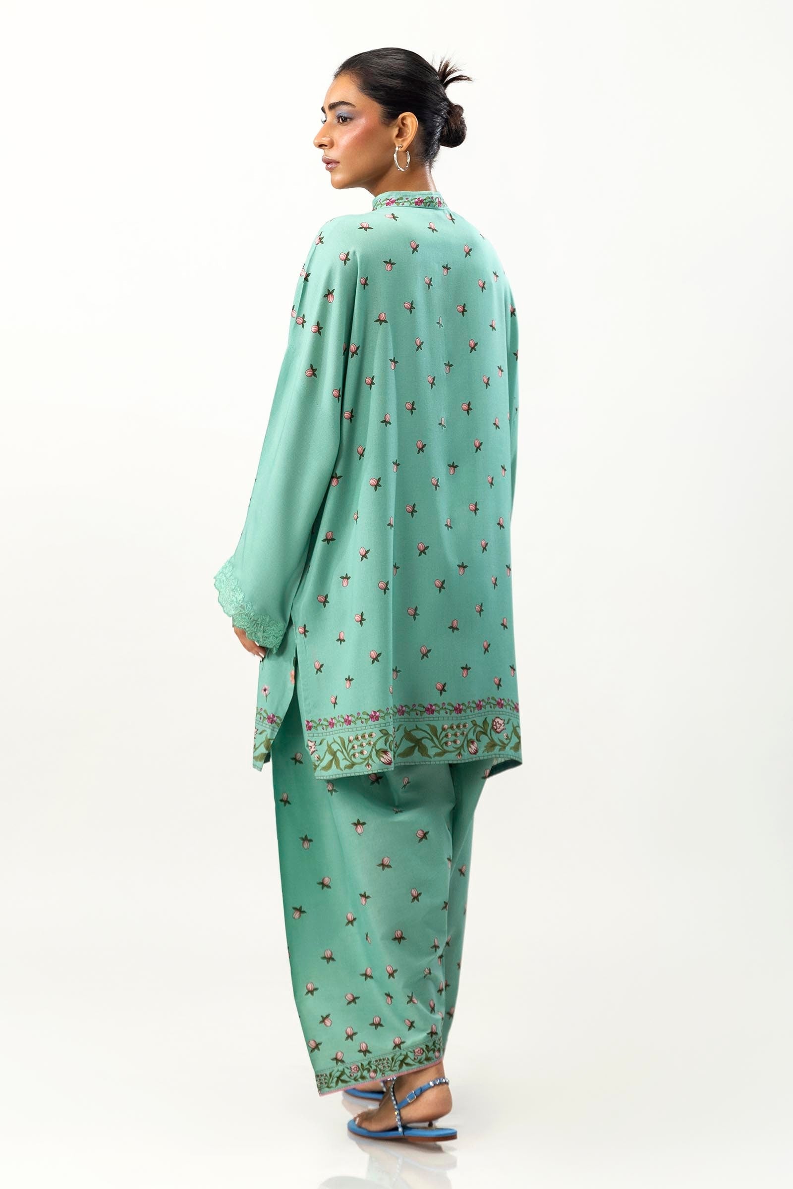 Sana Safinaz | Mahay Winter 24 | H243-007B-2AC - Official Sana Safinaz stockist in UK - Sakeena London