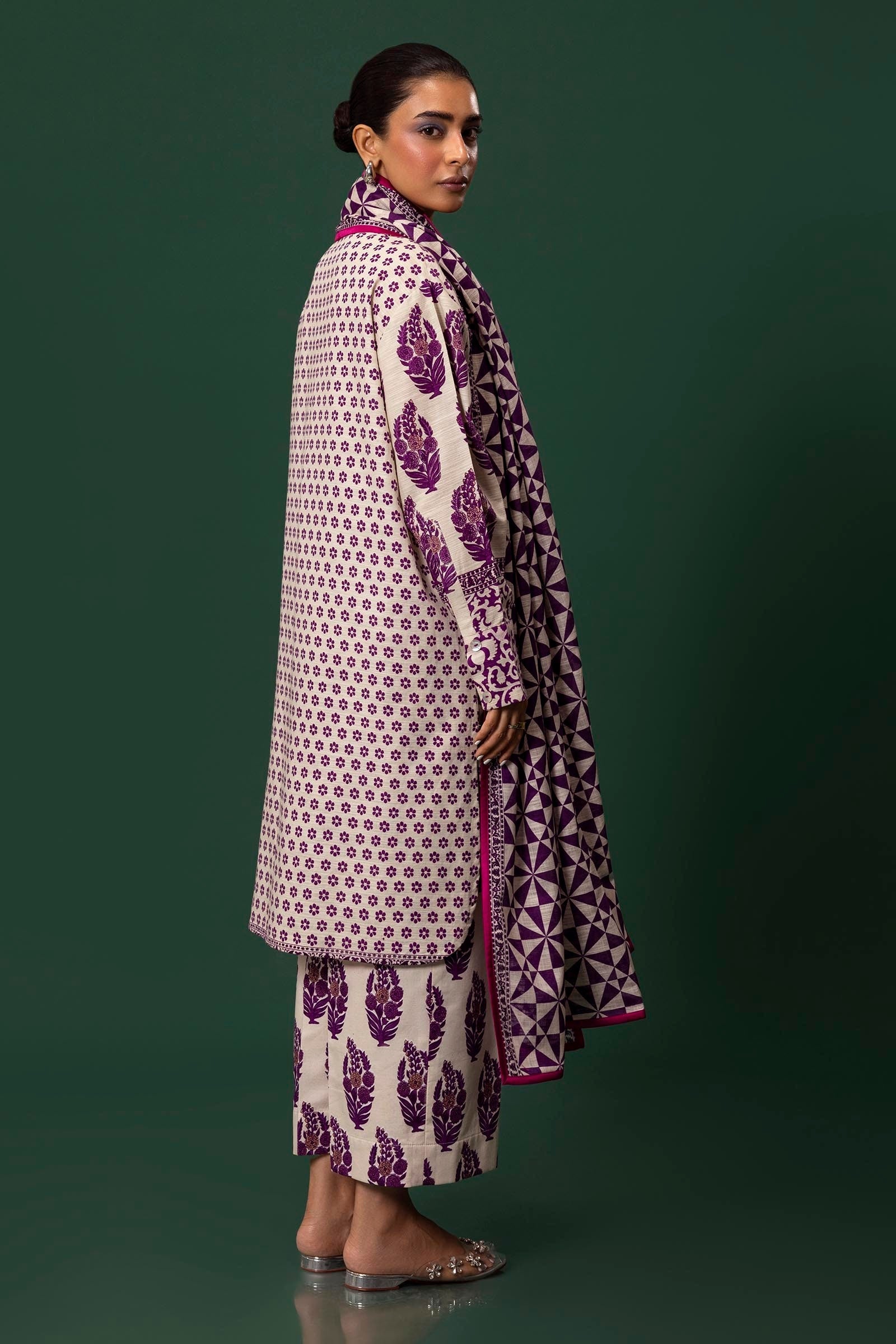 Sana Safinaz | Mahay Winter 24 | H243-009A-3CQ - Official Sana Safinaz stockist in UK - Sakeena London