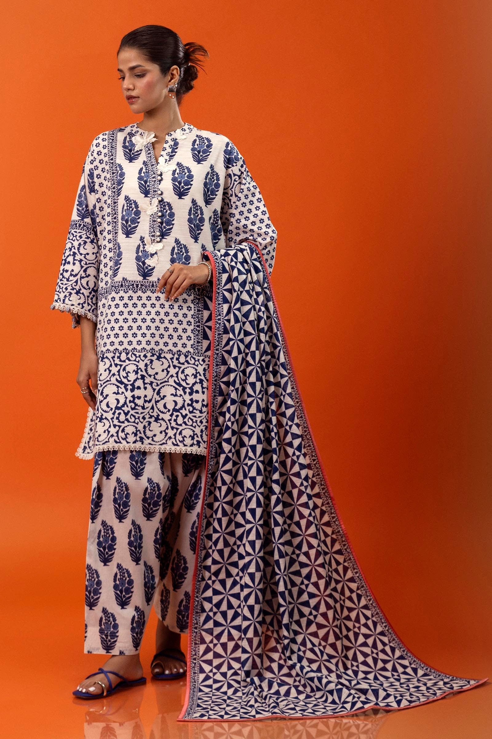 Sana Safinaz | Mahay Winter 24 | H243-009B-3CQ - Official Sana Safinaz stockist in UK - Sakeena London