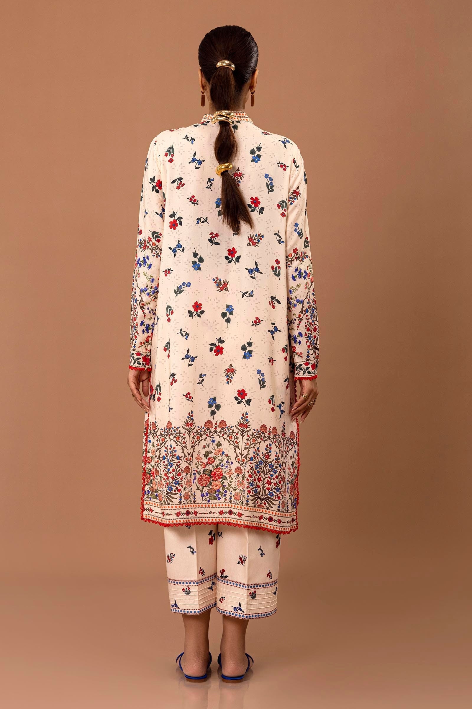 Sana Safinaz | Mahay Winter 24 | H243-011A-2C - Official Sana Safinaz stockist in UK - Sakeena London