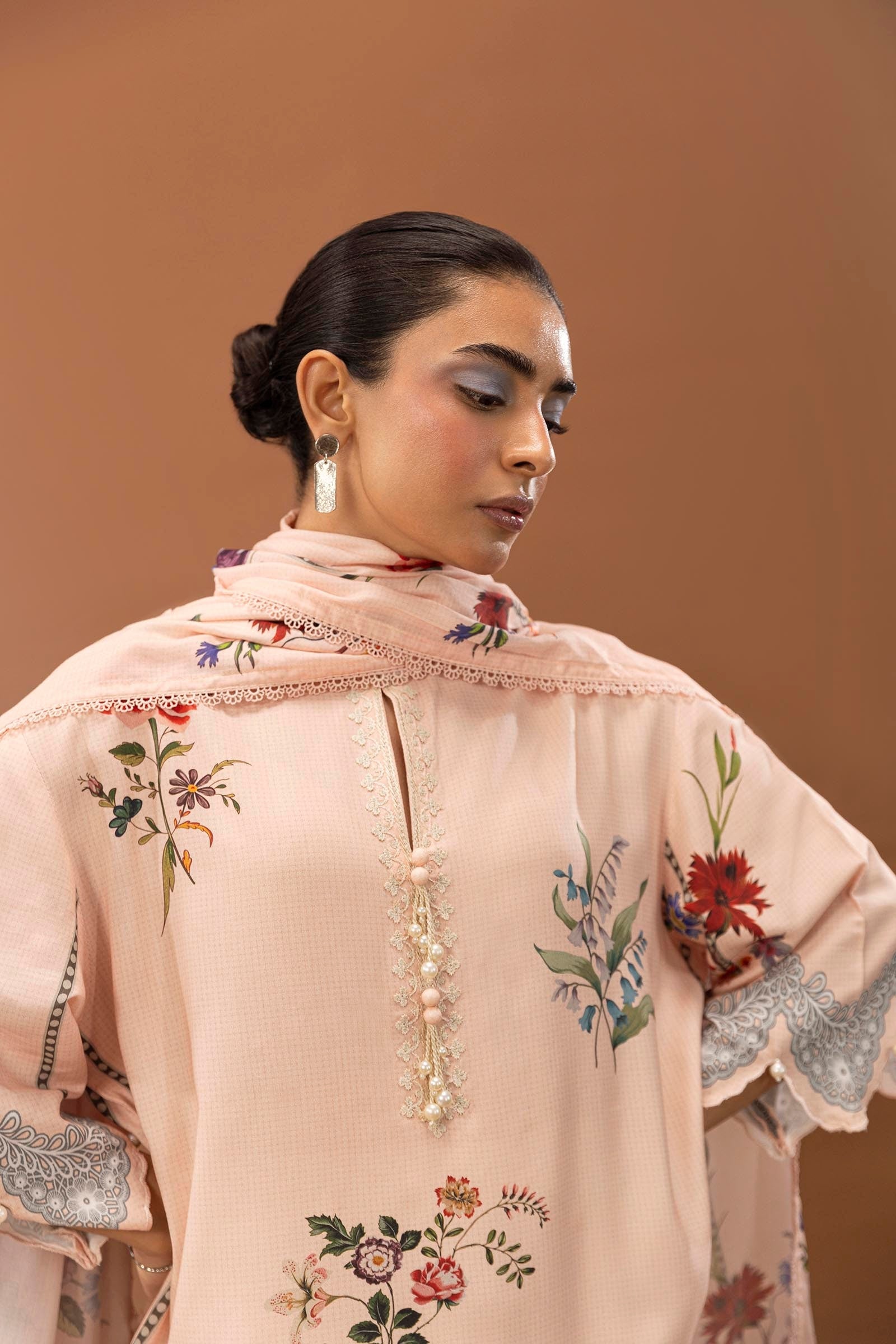 Sana Safinaz | Mahay Winter 24 | H243-012A-2DC - Official Sana Safinaz stockist in UK - Sakeena London