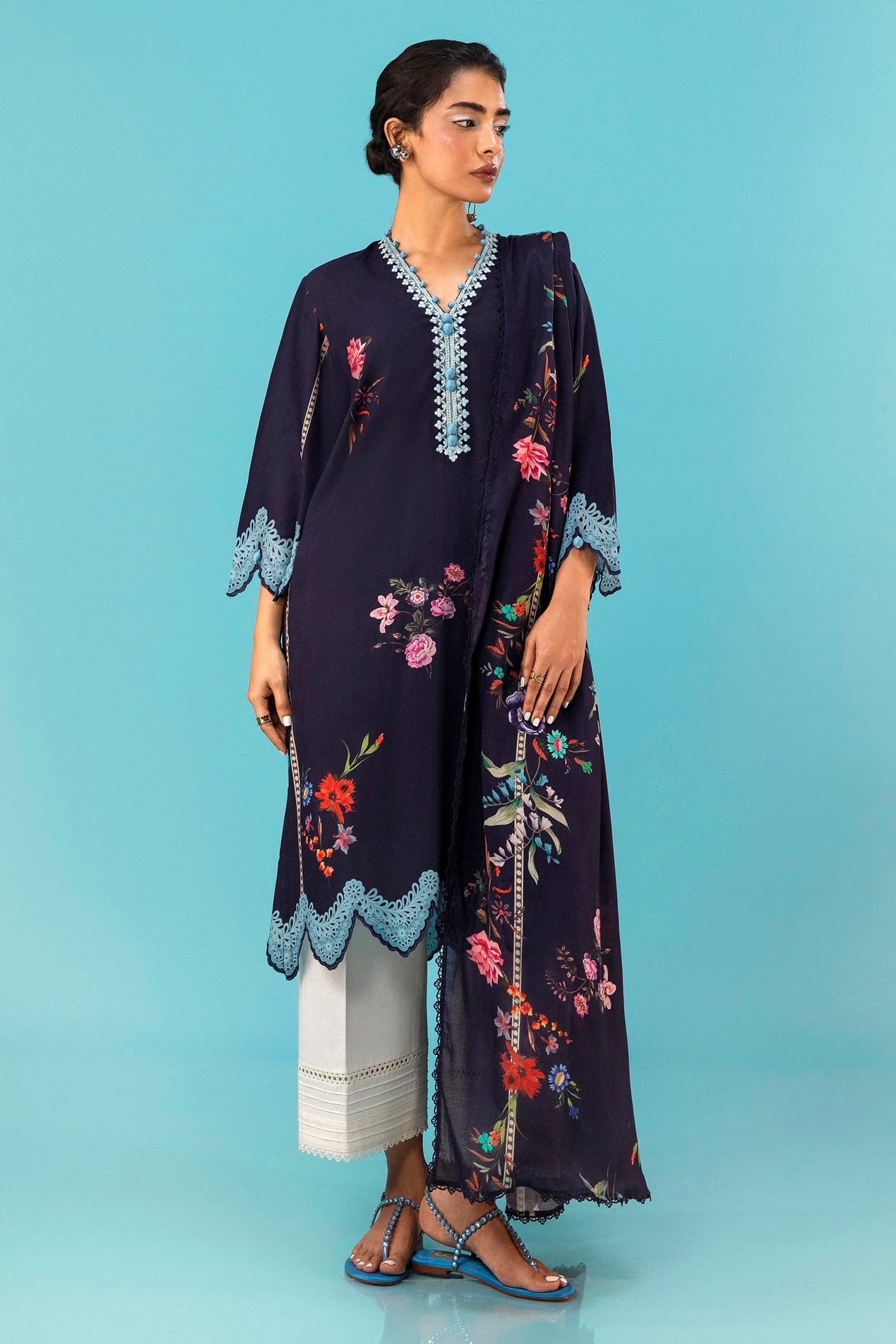Sana Safinaz | Mahay Winter 24 | H243-012B-2DC - Official Sana Safinaz stockist in UK - Sakeena London
