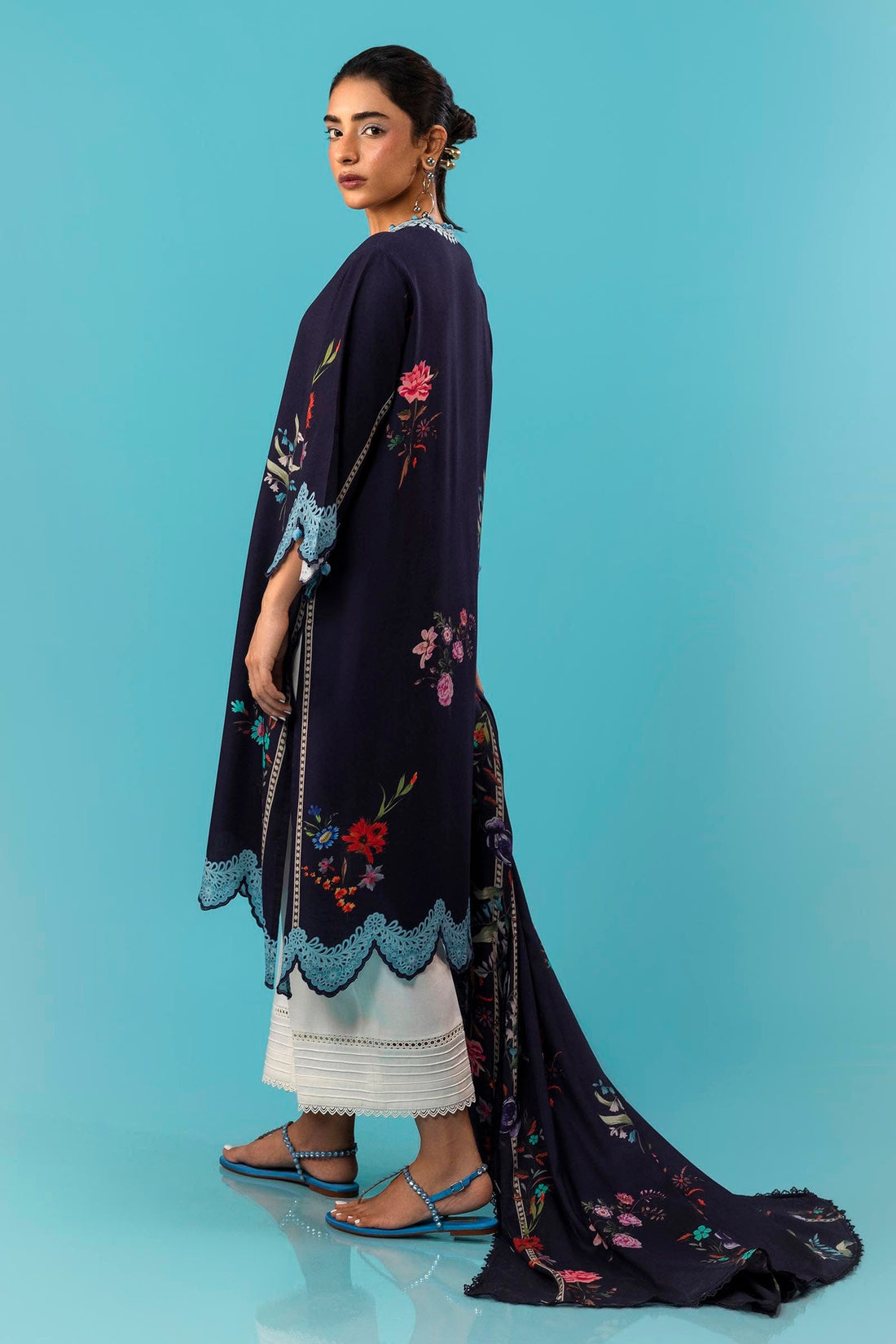 Sana Safinaz | Mahay Winter 24 | H243-012B-2DC - Official Sana Safinaz stockist in UK - Sakeena London