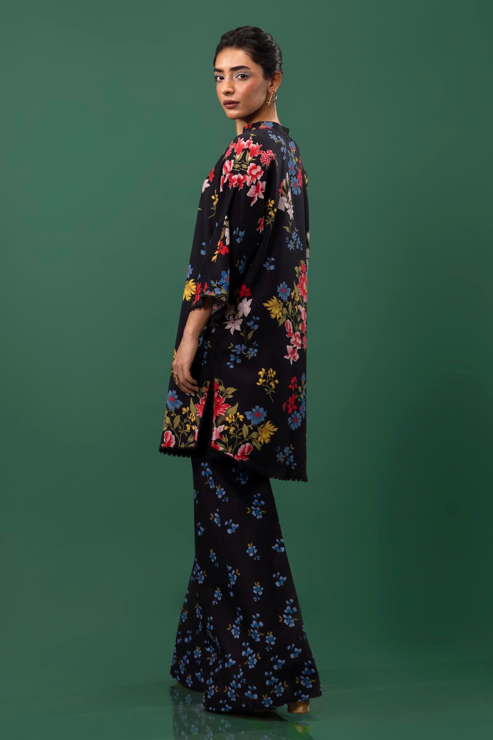 Sana Safinaz | Mahay Winter 24 | H243-013B-2AC - Official Sana Safinaz stockist in UK - Sakeena London