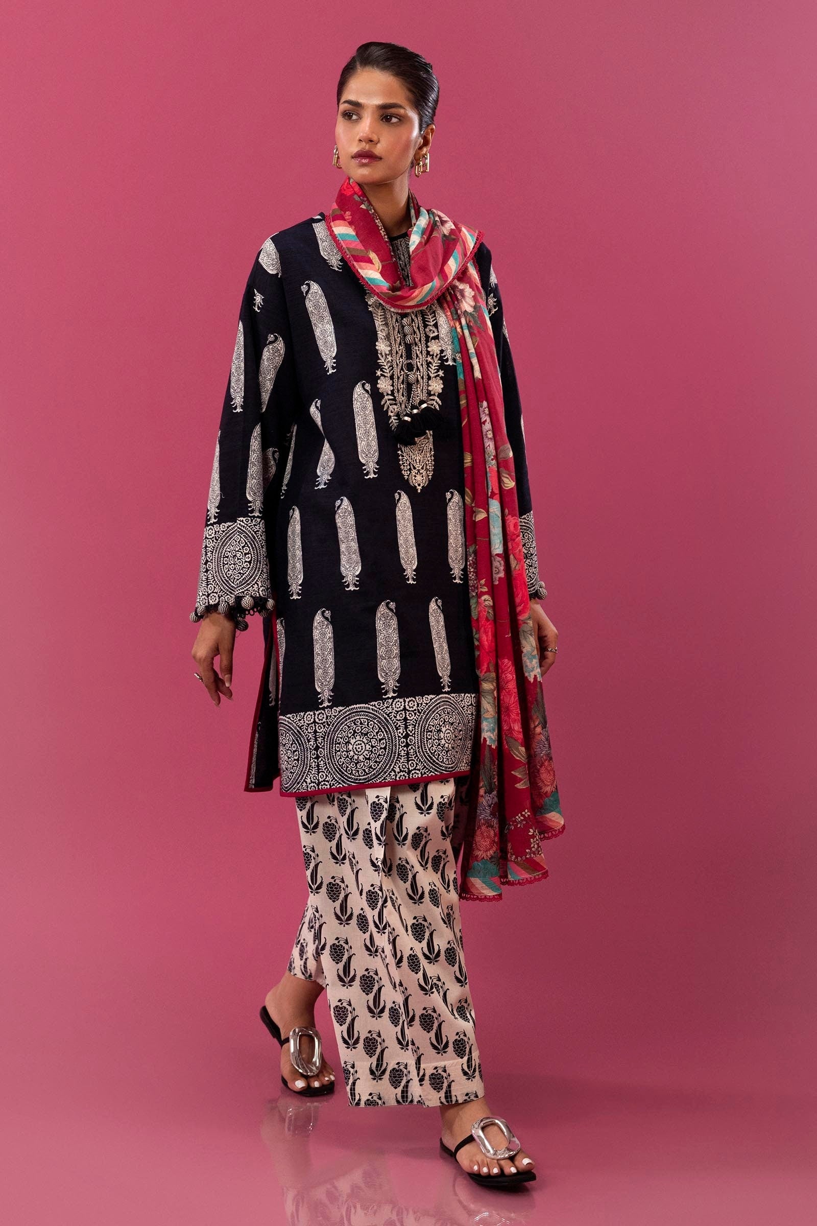 Sana Safinaz | Mahay Winter 24 | H243-016B-3CQ - Official Sana Safinaz stockist in UK - Sakeena London