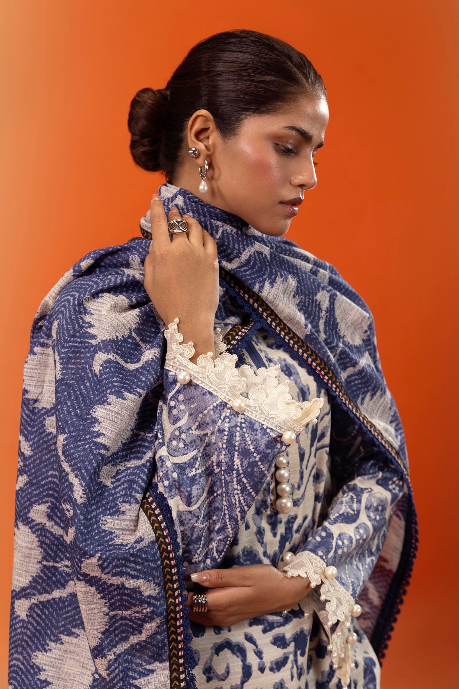 Sana Safinaz | Mahay Winter 24 | H243-018B-3CQ - Official Sana Safinaz stockist in UK - Sakeena London