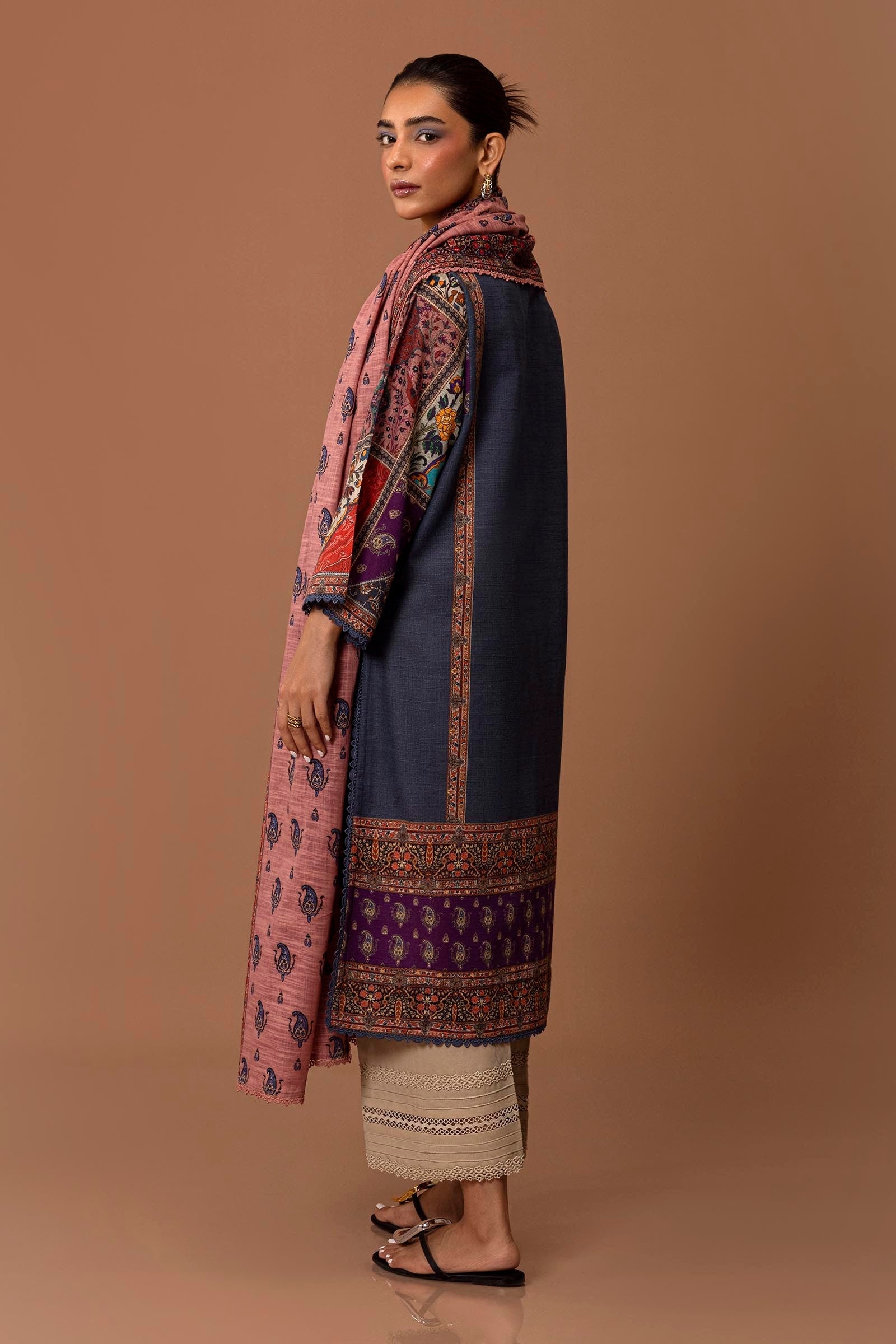 Sana Safinaz | Mahay Winter 24 | H243-019B-2BQ - Official Sana Safinaz stockist in UK - Sakeena London