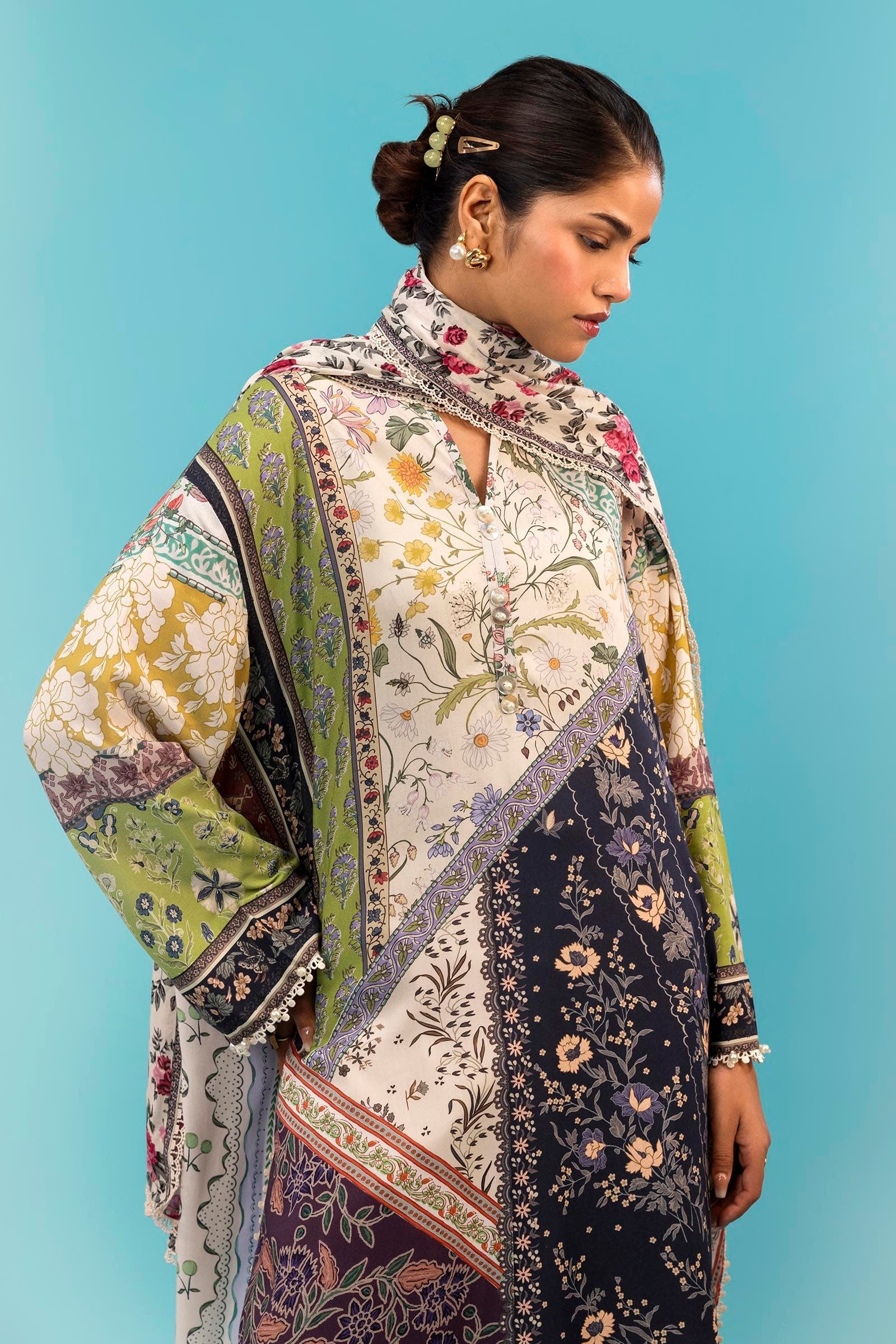 Sana Safinaz | Mahay Winter 24 | H243-020B-2DI - Official Sana Safinaz stockist in UK - Sakeena London