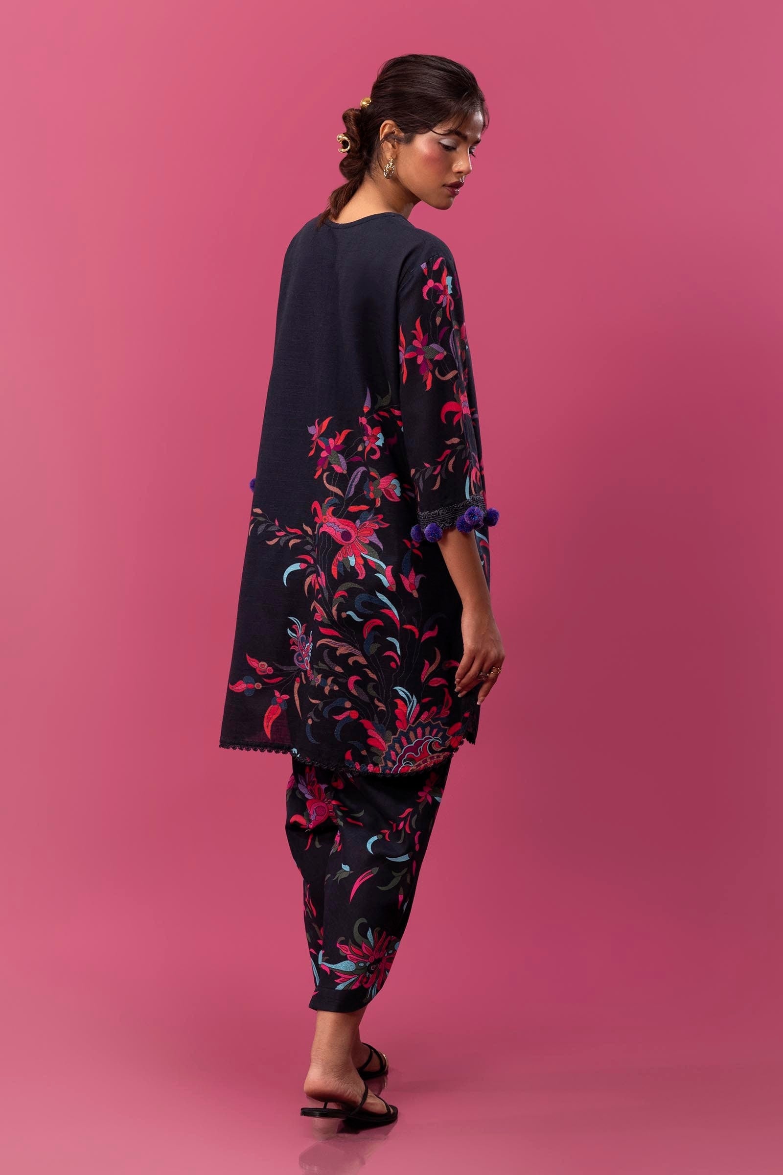 Sana Safinaz | Mahay Winter 24 | H243-022B-2AC - Official Sana Safinaz stockist in UK - Sakeena London