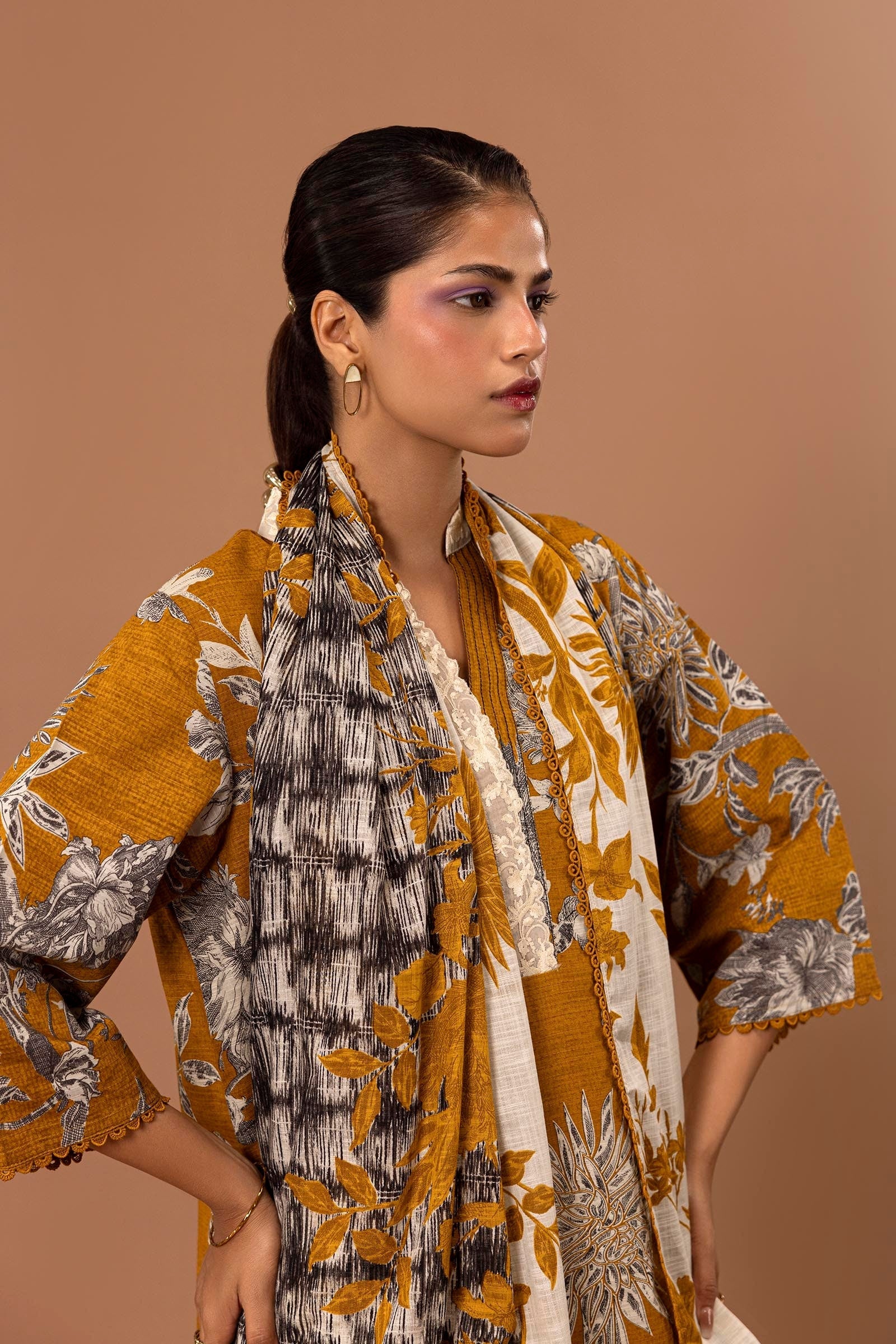 Sana Safinaz | Mahay Winter 24 | H243-023B-2BQ - Official Sana Safinaz stockist in UK - Sakeena London