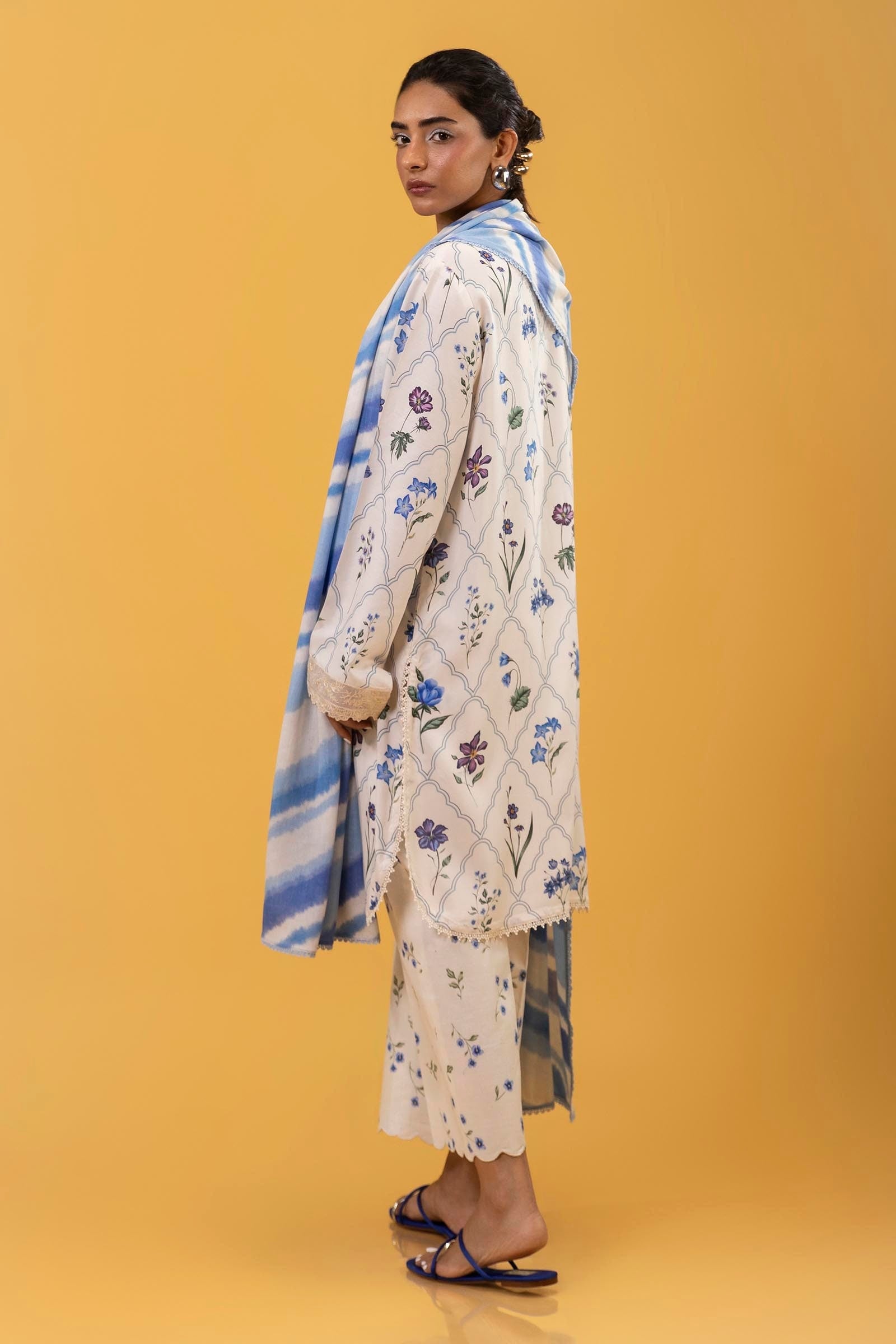 Sana Safinaz | Mahay Winter 24 | H243-024A-3DB - Official Sana Safinaz stockist in UK - Sakeena London
