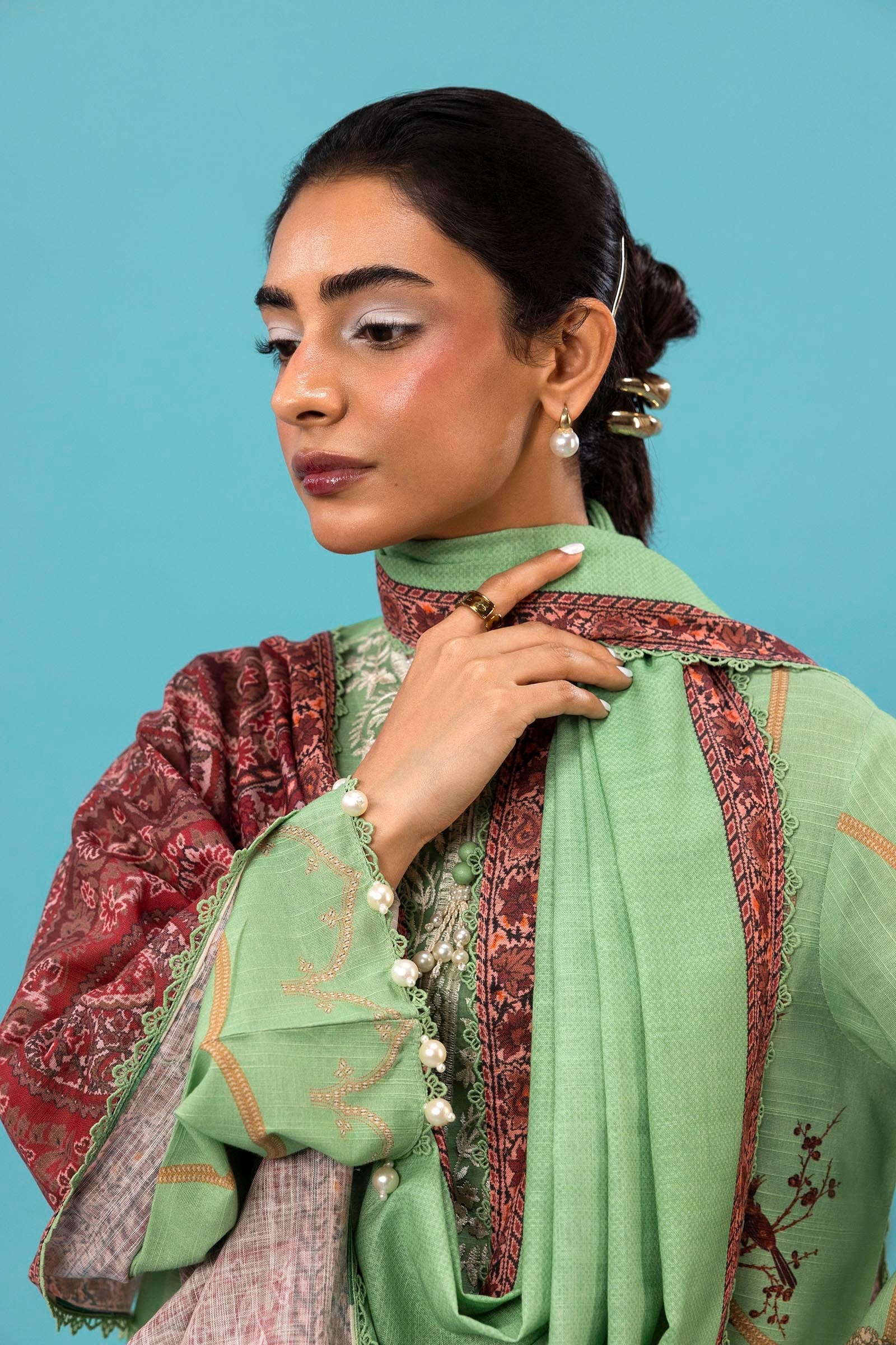 Sana Safinaz | Mahay Winter 24 | H243-025B-3CQ - Official Sana Safinaz stockist in UK - Sakeena London