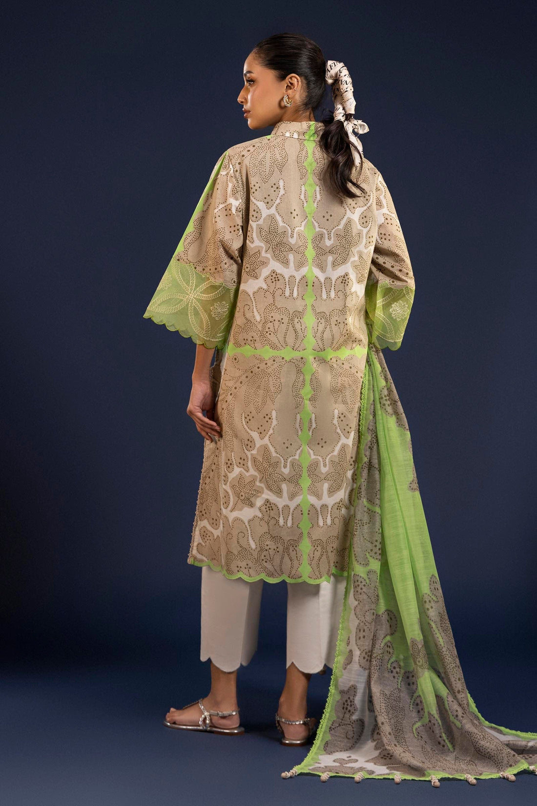 Sana Safinaz | Mahay Spring 25 | A-13 - Official Sana Safinaz stockist in UK - Sakeena London