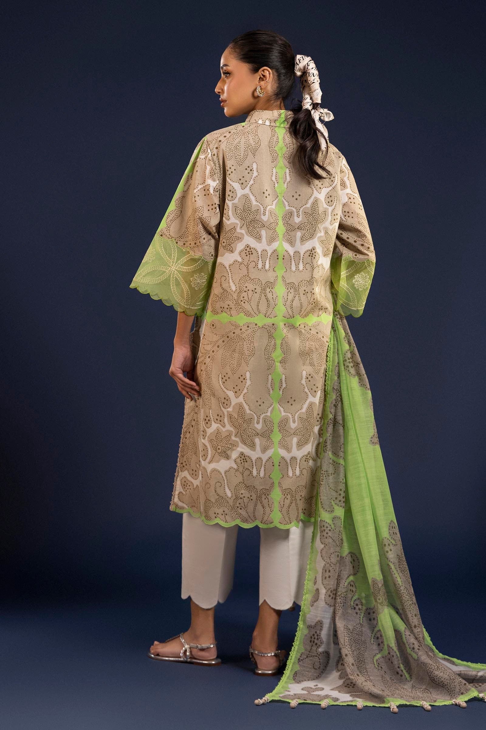 Sana Safinaz | Mahay Spring 25 | A-13 - Official Sana Safinaz stockist in UK - Sakeena London
