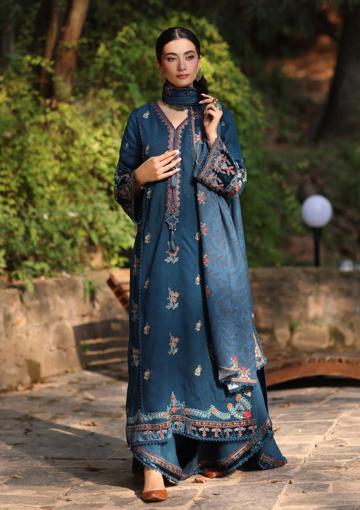 Winter Collection - Noor - Saadia Asad - Suzaanikari - NSK24#08