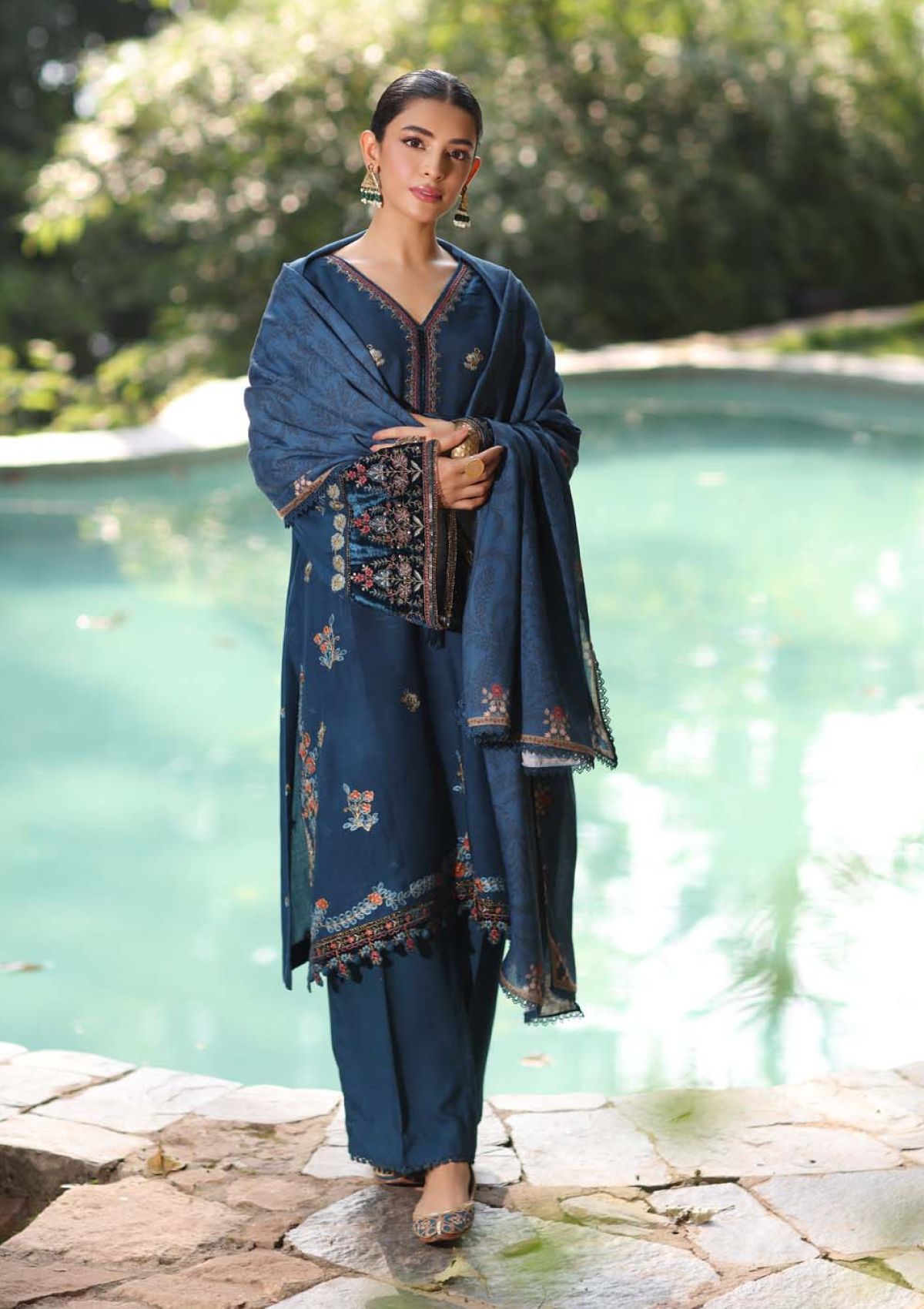 Winter Collection - Noor - Saadia Asad - Suzaanikari - NSK24#08