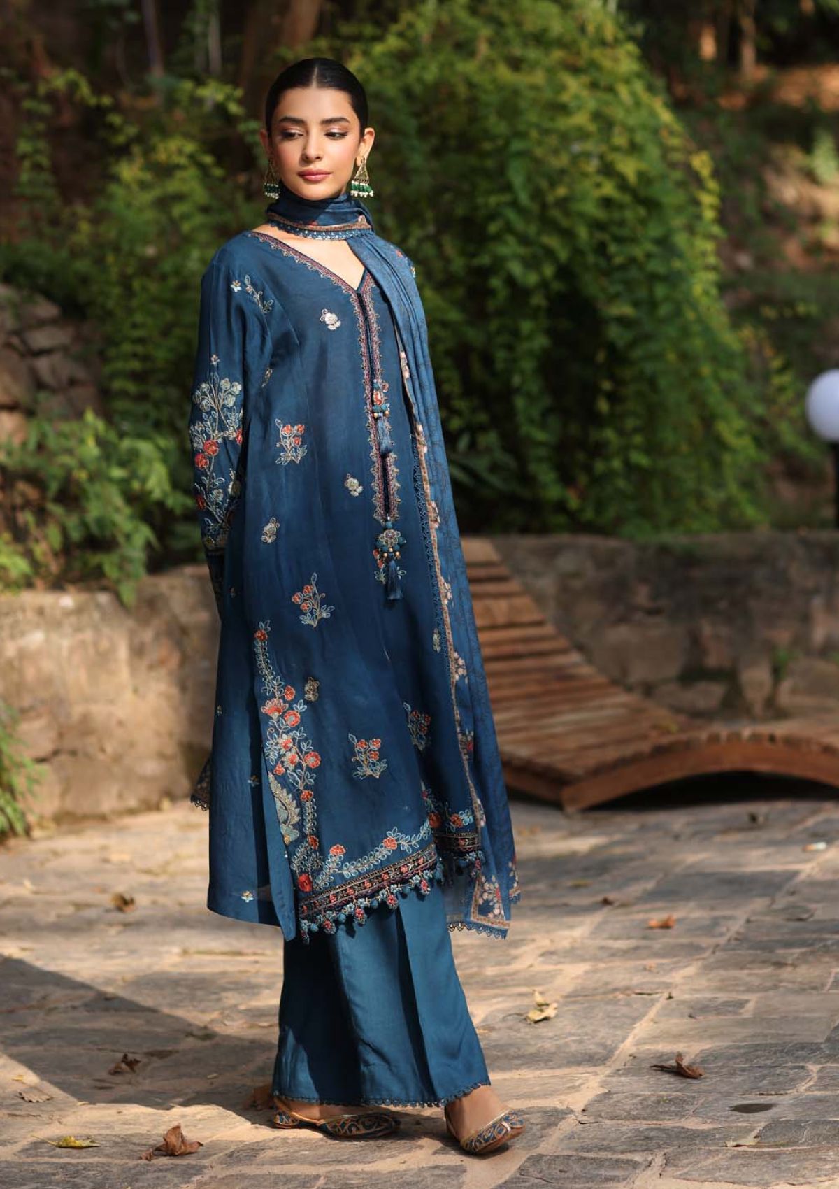 Winter Collection - Noor - Saadia Asad - Suzaanikari - NSK24#08