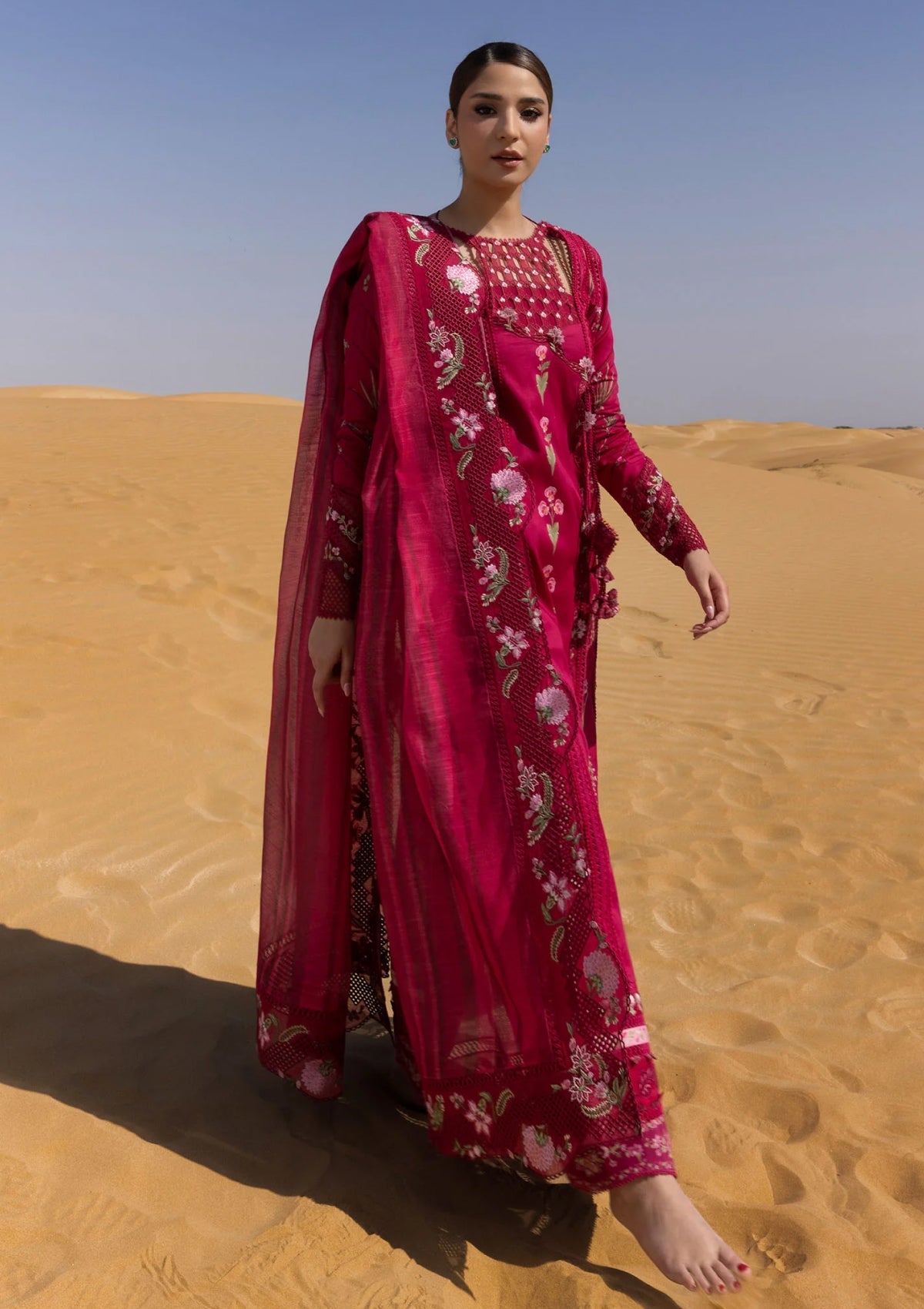Lawn - Crimson - Flow - CF25#9A - Once Upon A Flower
