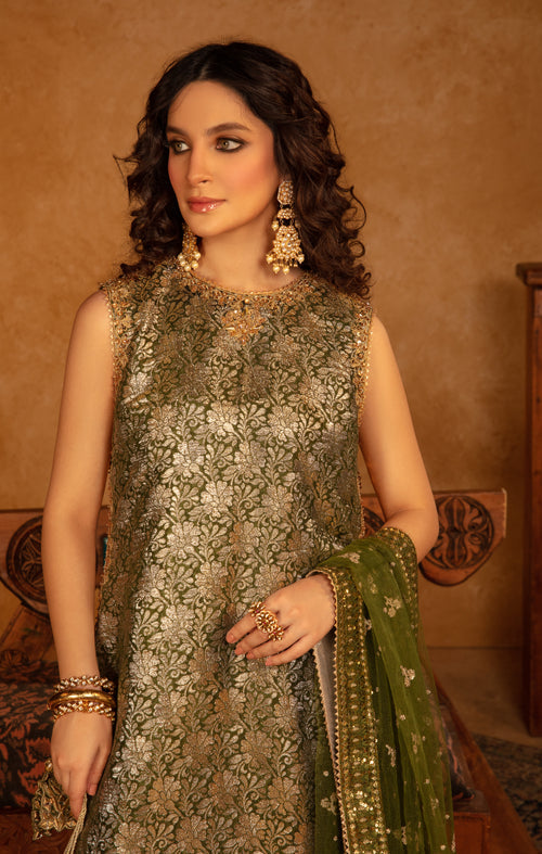 Maya | Raazi Velvet 24 | GULZAR - Official Maya stockist in UK - Sakeena London