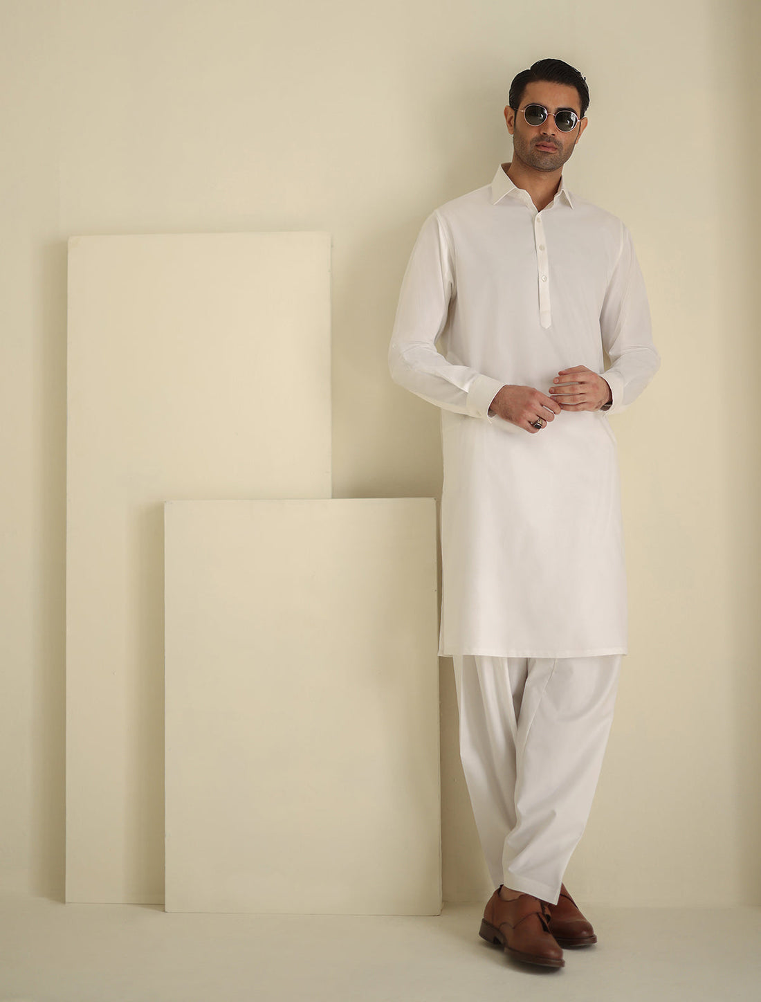Pakistani Menswear | Ismail Farid - WHITE CLASSIC KAMEEZ SHALWAR - Official Sakeena London Ltd. stockist in UK - Sakeena London