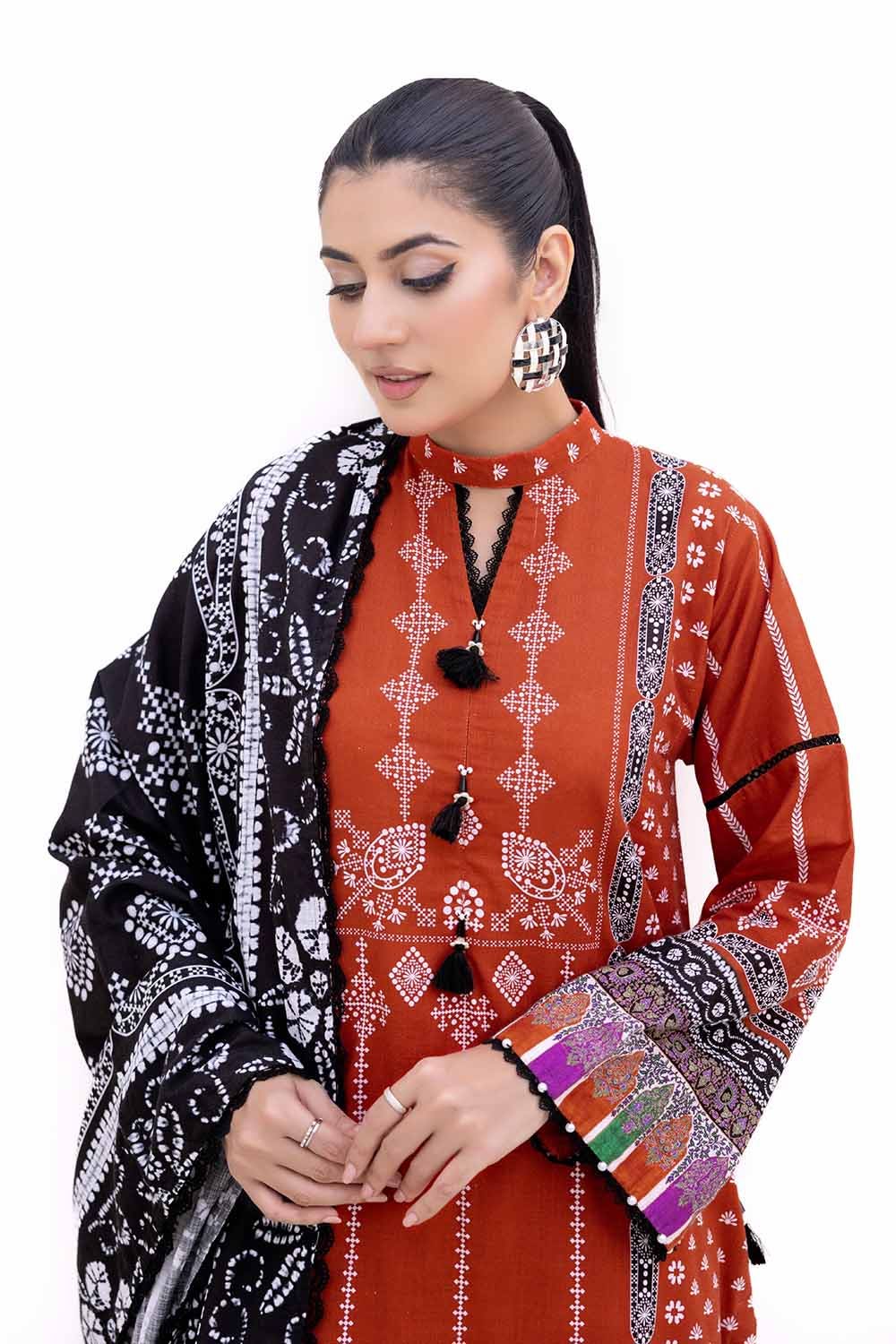 Gul Ahmed | Winter Collection 24 | Thick Khaddar Suit K-42008 T - Official Gul Ahmed stockist in UK - Sakeena London