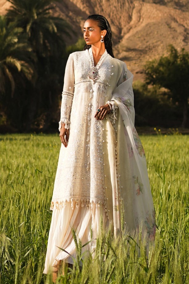 Sana Safinaz | Luxury Lawn Collection | 005A - Official Sana Safinaz stockist in UK - Sakeena London