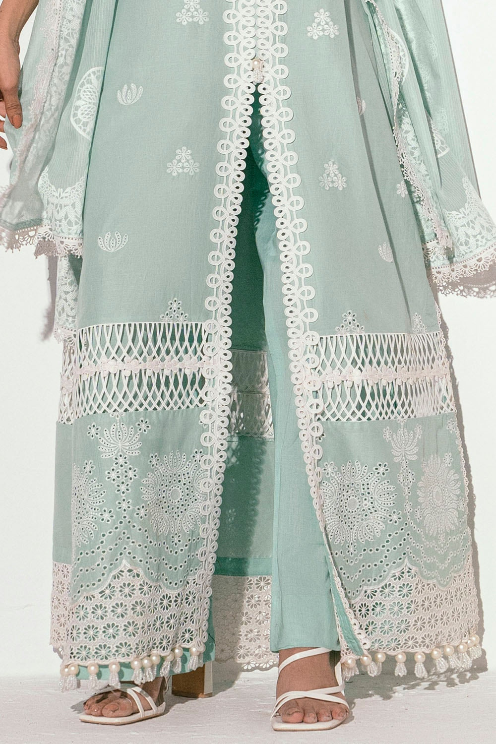 Gul Ahmed | Gul Nilofer 25 | DN-52023 - Official Gul Ahmed stockist in UK - Sakeena London