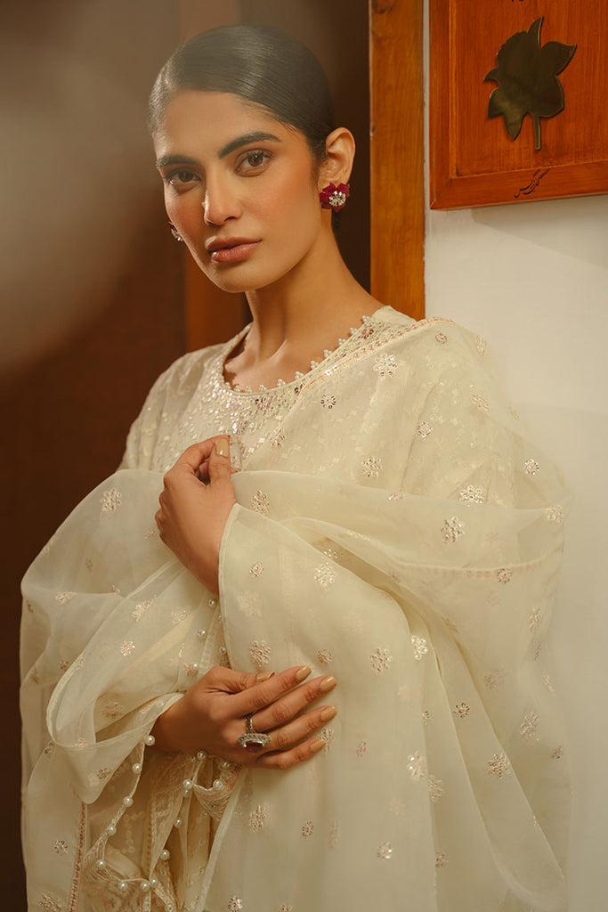 Cross Stitch | Luxe Atelier 25 | GENTEL GLAZE - Official Cross Stitch stockist in UK - Sakeena London