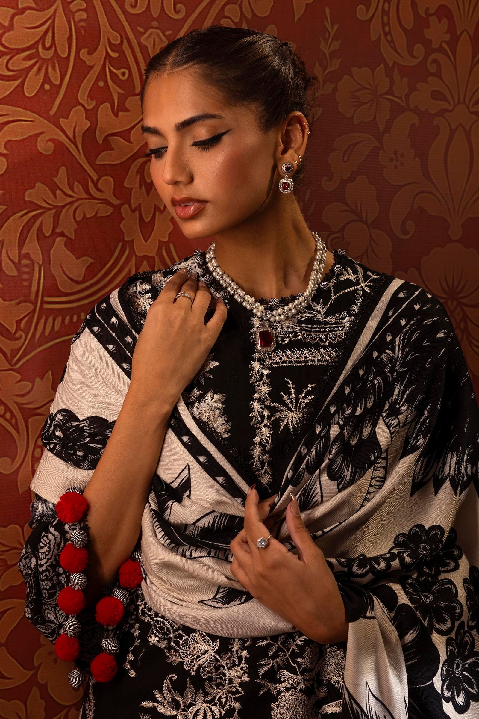 Sana Safinaz | Muzlin Winter 2024 | M243-001B-3CO - Official Sana Safinaz stockist in UK - Sakeena London