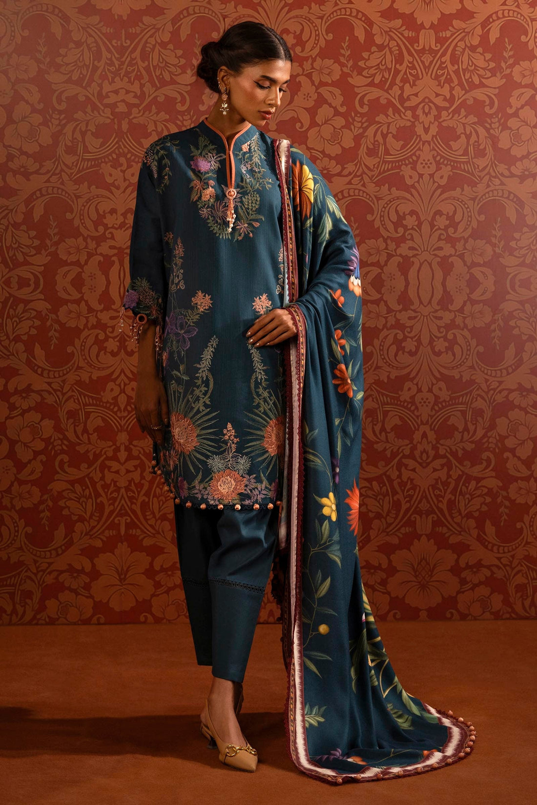 Sana Safinaz | Muzlin Winter 2024 | M243-002B-3CP - Official Sana Safinaz stockist in UK - Sakeena London