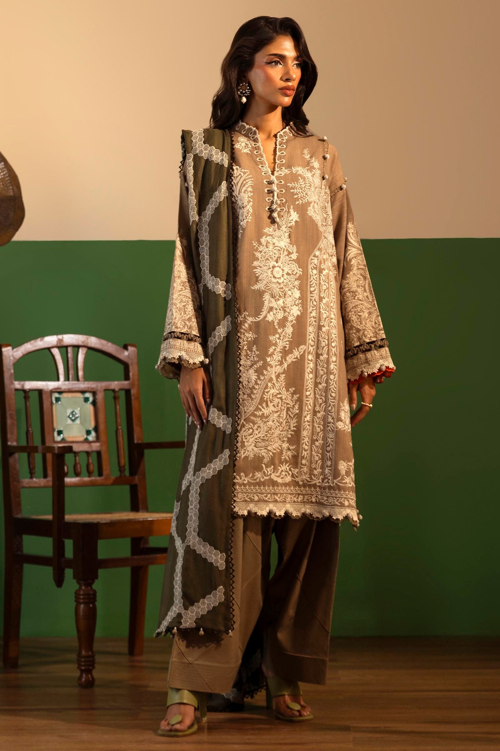 Sana Safinaz | Muzlin Winter 2024 | M243-005B-3CO - Official Sana Safinaz stockist in UK - Sakeena London