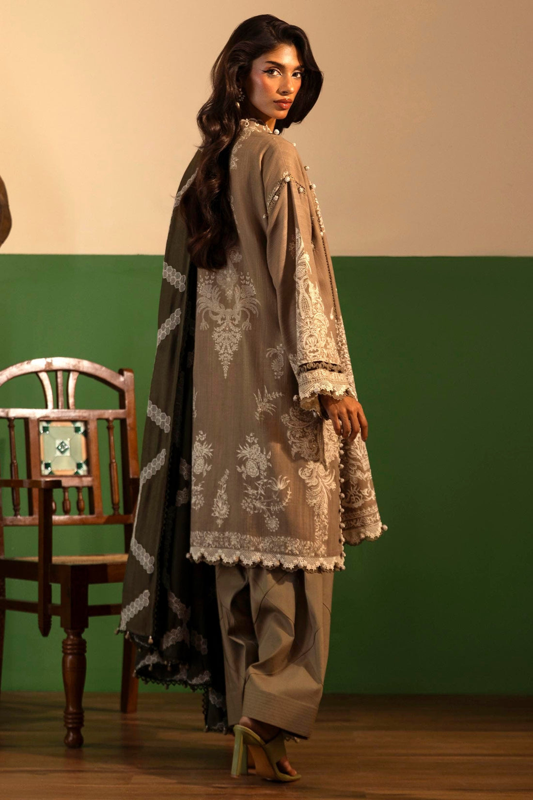Sana Safinaz | Muzlin Winter 2024 | M243-005B-3CO - Official Sana Safinaz stockist in UK - Sakeena London