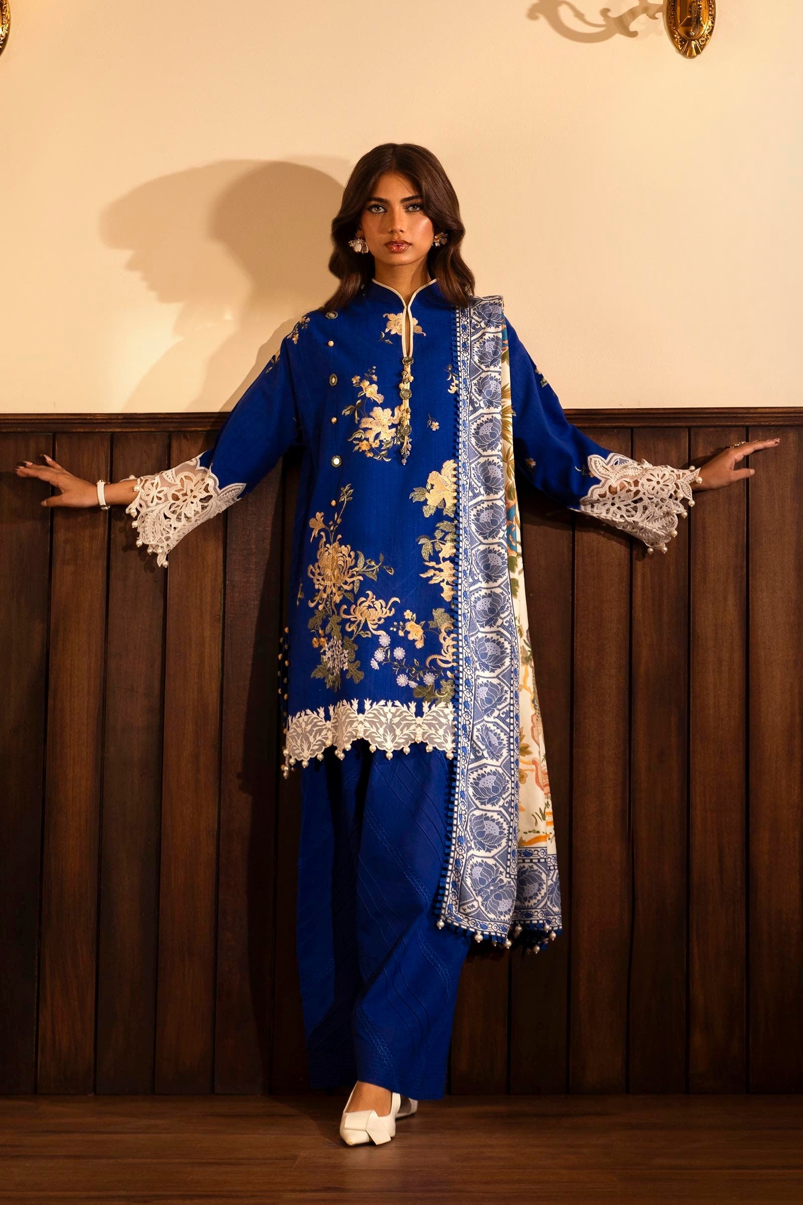 Sana Safinaz | Muzlin Winter 2024 | M243-008B-3CP - Official Sana Safinaz stockist in UK - Sakeena London