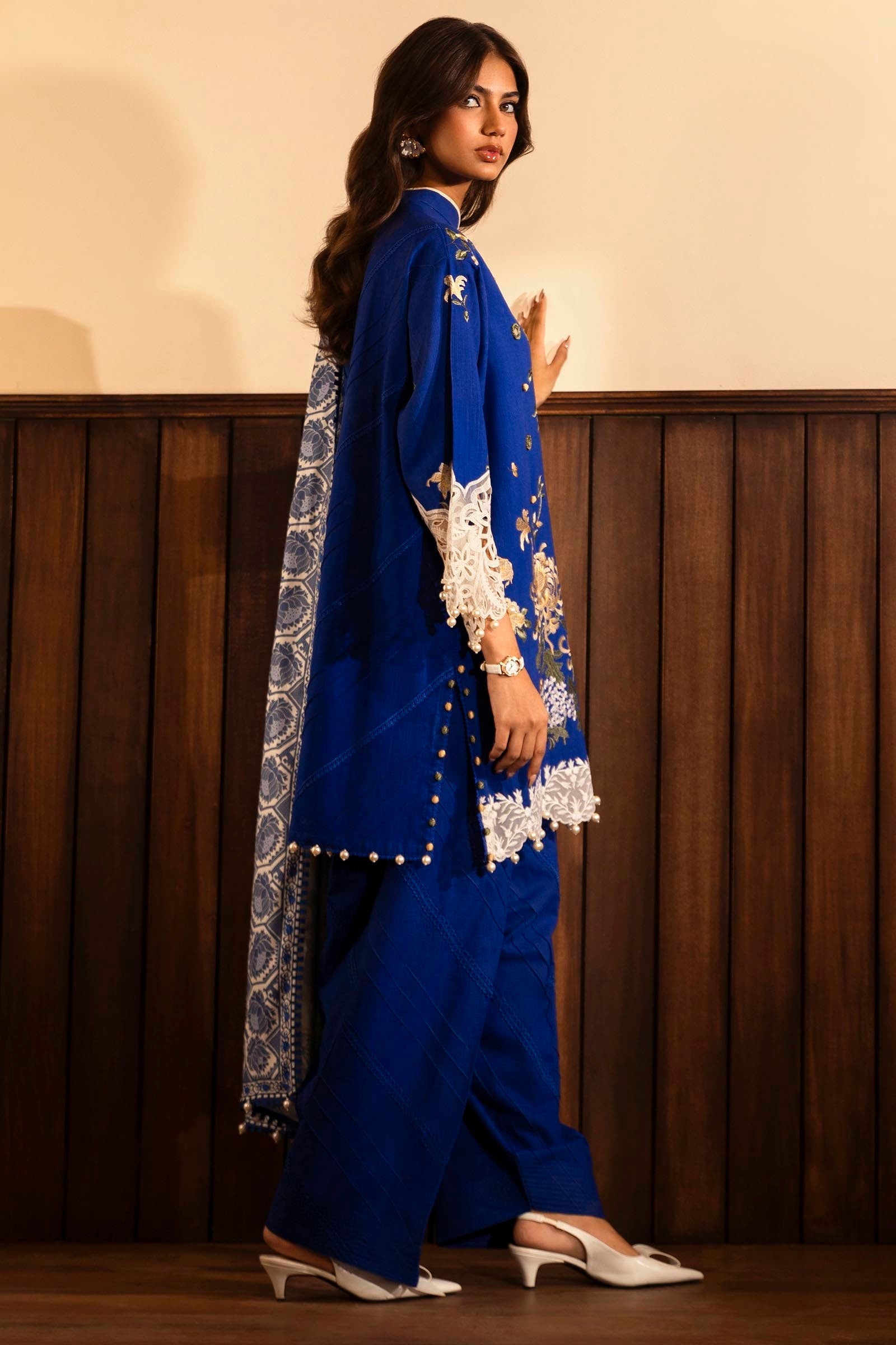 Sana Safinaz | Muzlin Winter 2024 | M243-008B-3CP - Official Sana Safinaz stockist in UK - Sakeena London