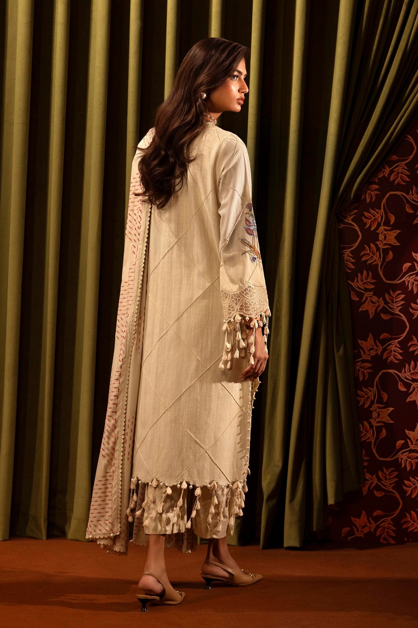 Sana Safinaz | Muzlin Winter 2024 | M243-009A-3CP - Official Sana Safinaz stockist in UK - Sakeena London