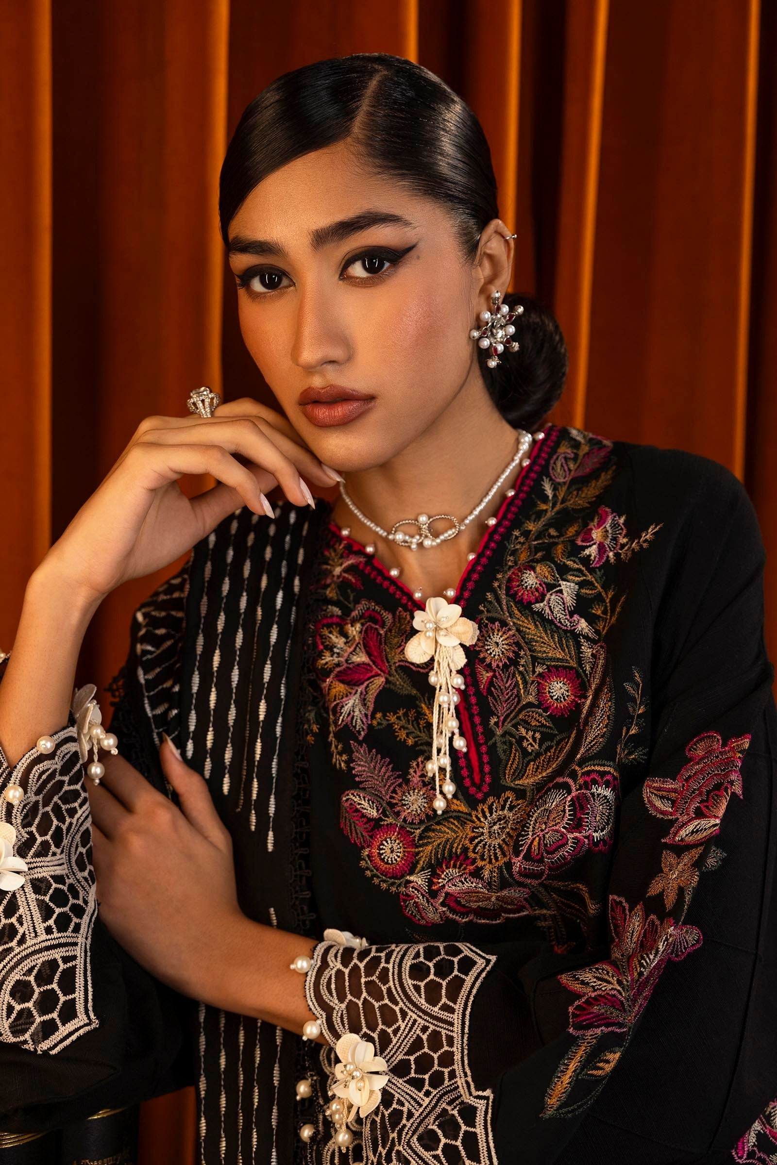 Sana Safinaz | Muzlin Winter 2024 | M243-009B-3CP - Official Sana Safinaz stockist in UK - Sakeena London