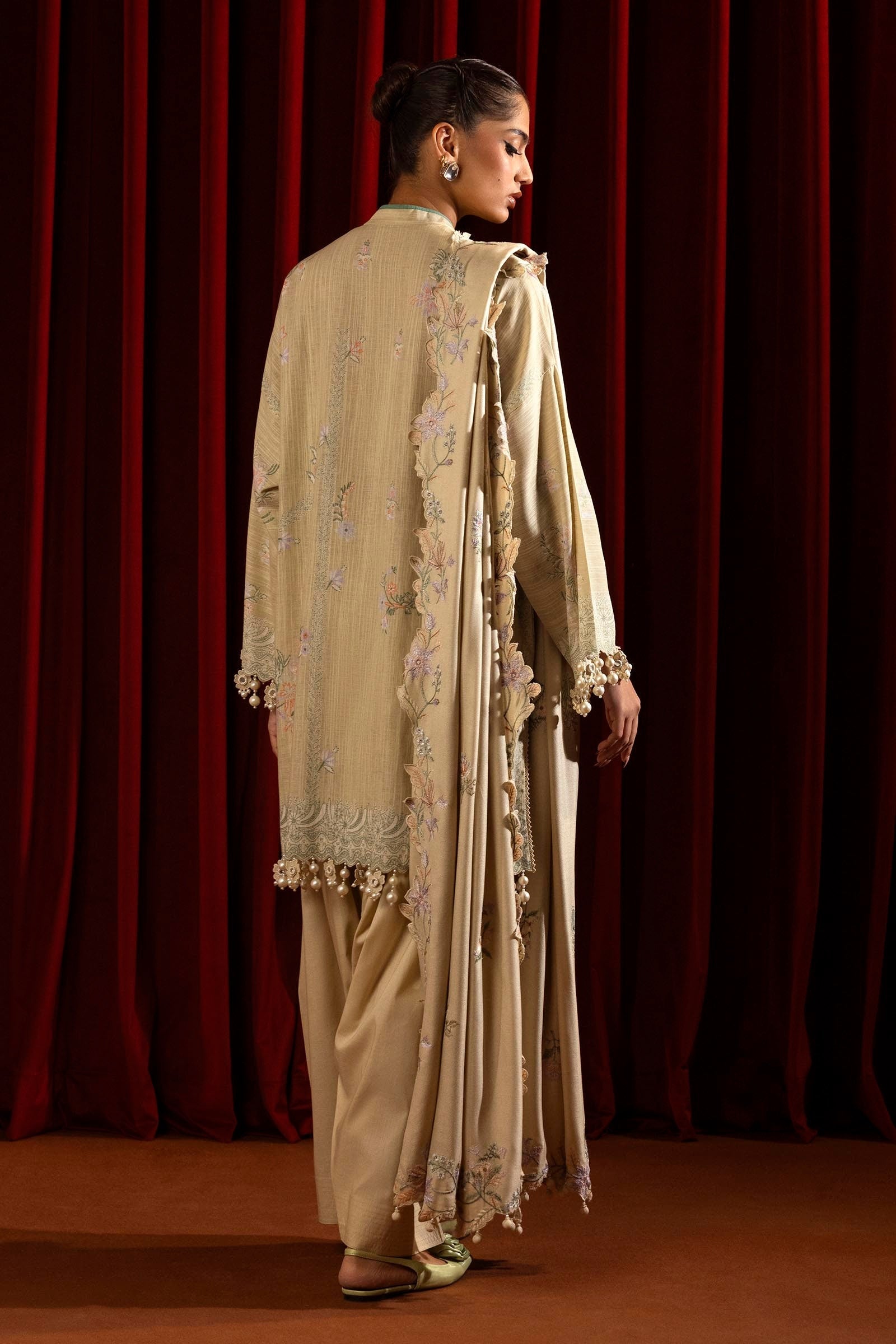 Sana Safinaz | Muzlin Winter 2024 | M243-011B-3CP - Official Sana Safinaz stockist in UK - Sakeena London