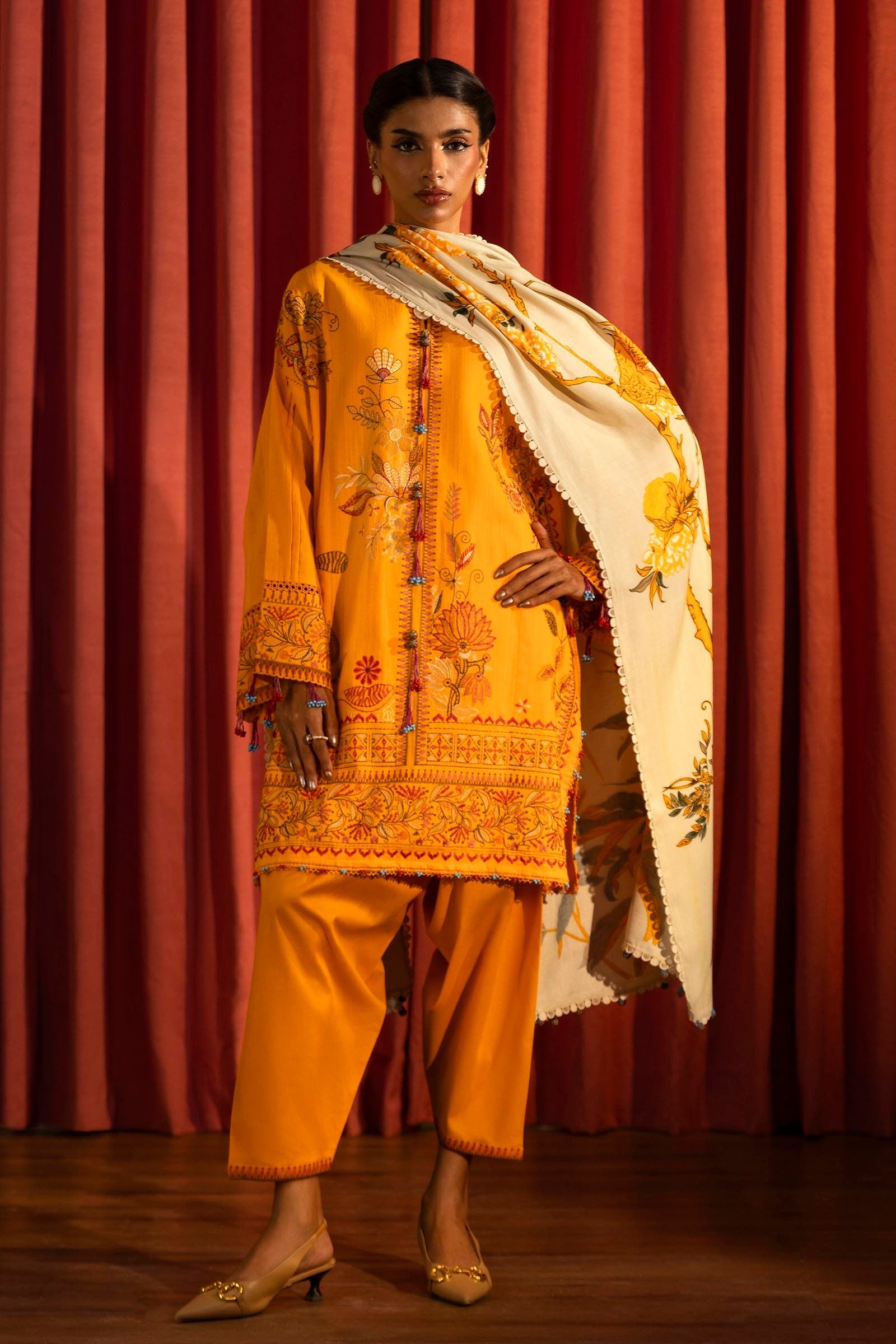 Sana Safinaz | Muzlin Winter 2024 | M243-014B-3CP - Official Sana Safinaz stockist in UK - Sakeena London