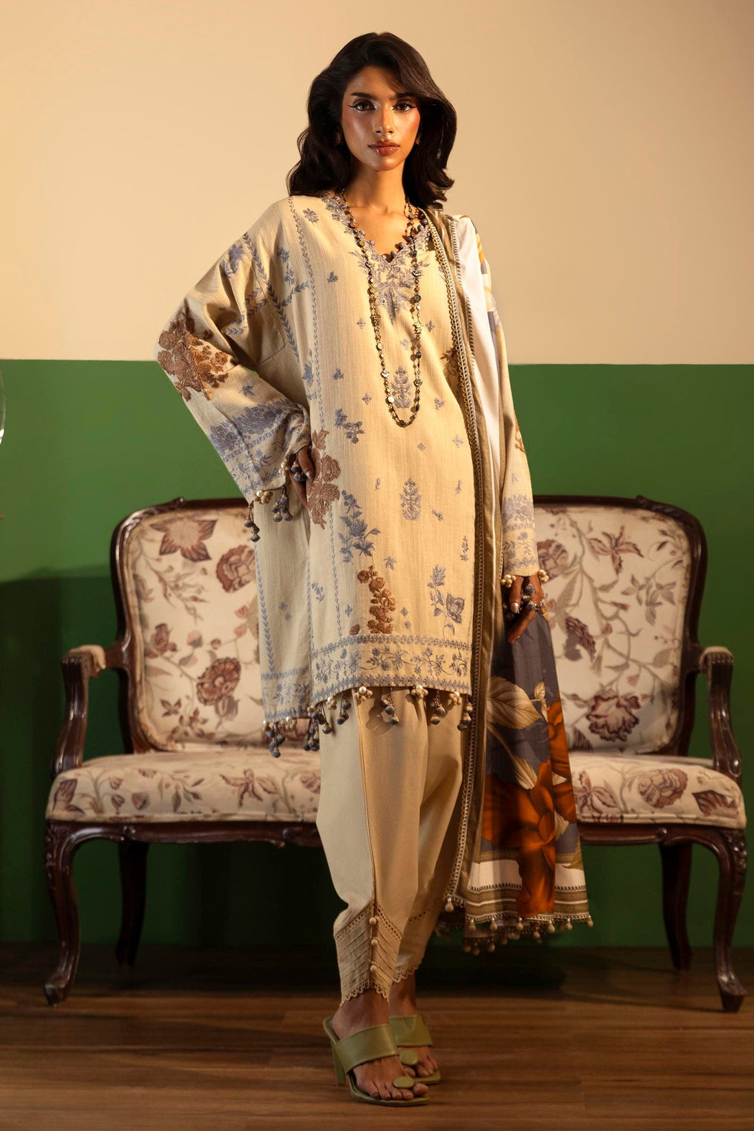 Sana Safinaz | Muzlin Winter 2024 | M243-015B-3CP - Official Sana Safinaz stockist in UK - Sakeena London