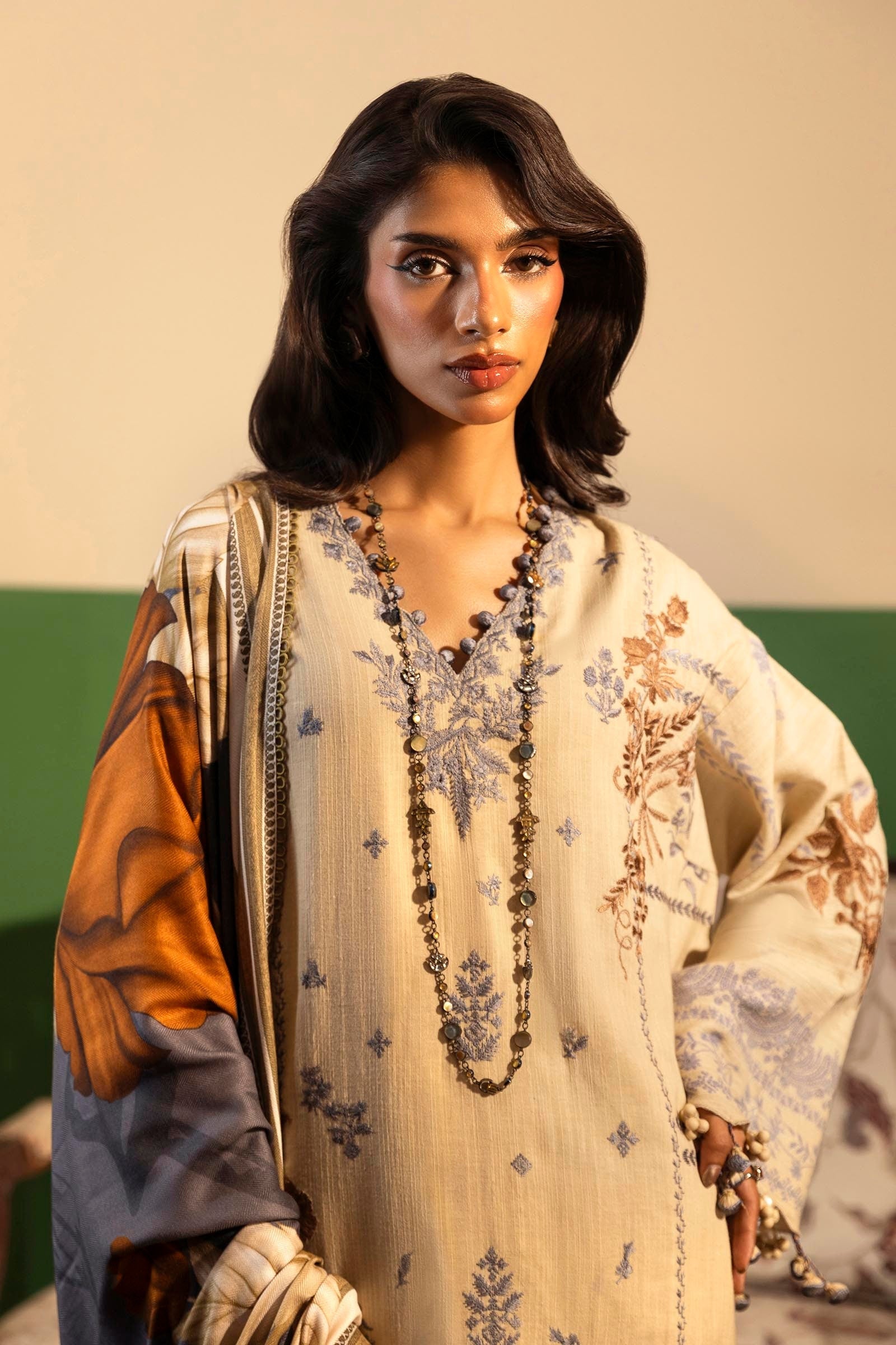 Sana Safinaz | Muzlin Winter 2024 | M243-015B-3CP - Official Sana Safinaz stockist in UK - Sakeena London