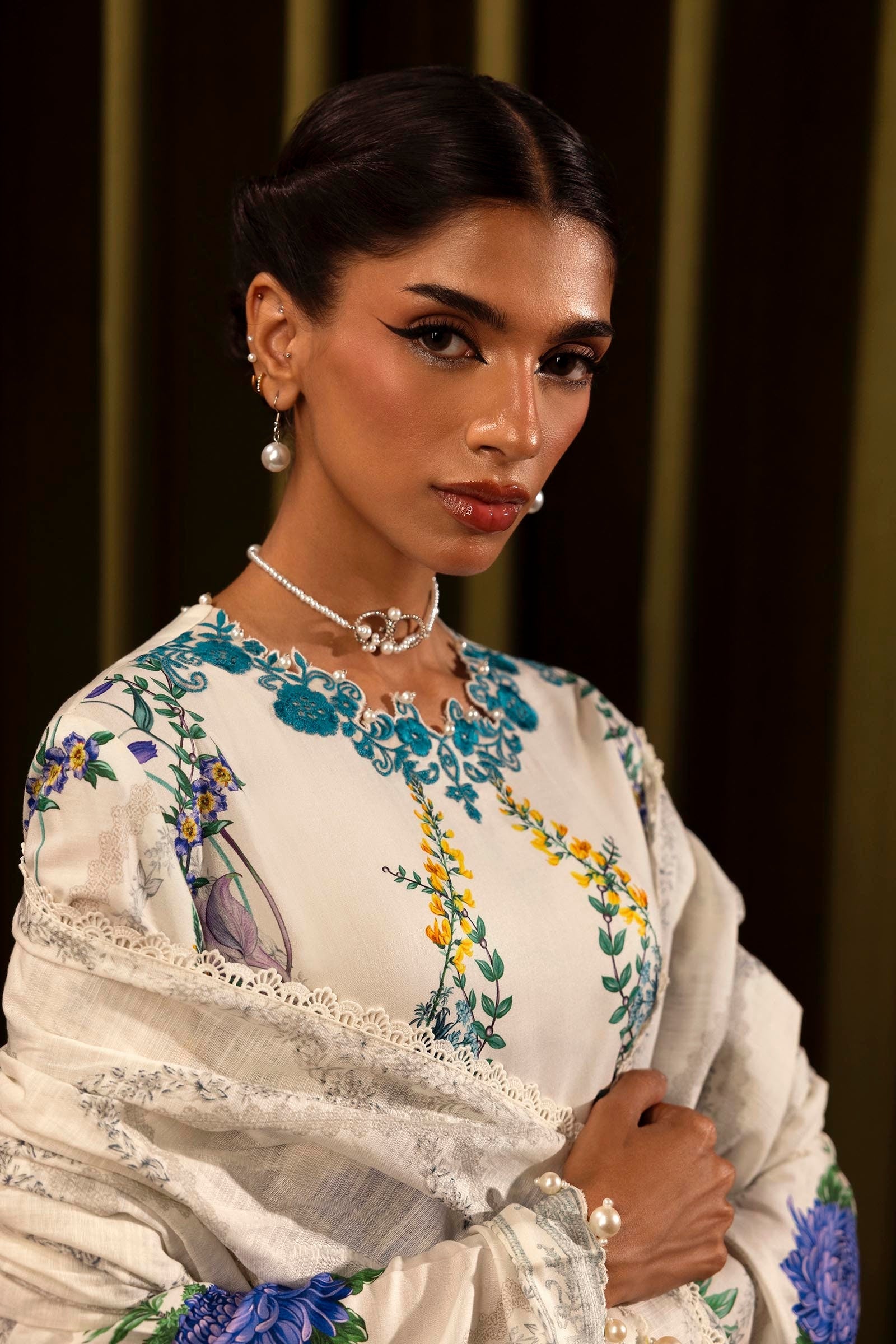 Sana Safinaz | Muzlin Winter 2024 | M243-017A-3CQ - Official Sana Safinaz stockist in UK - Sakeena London
