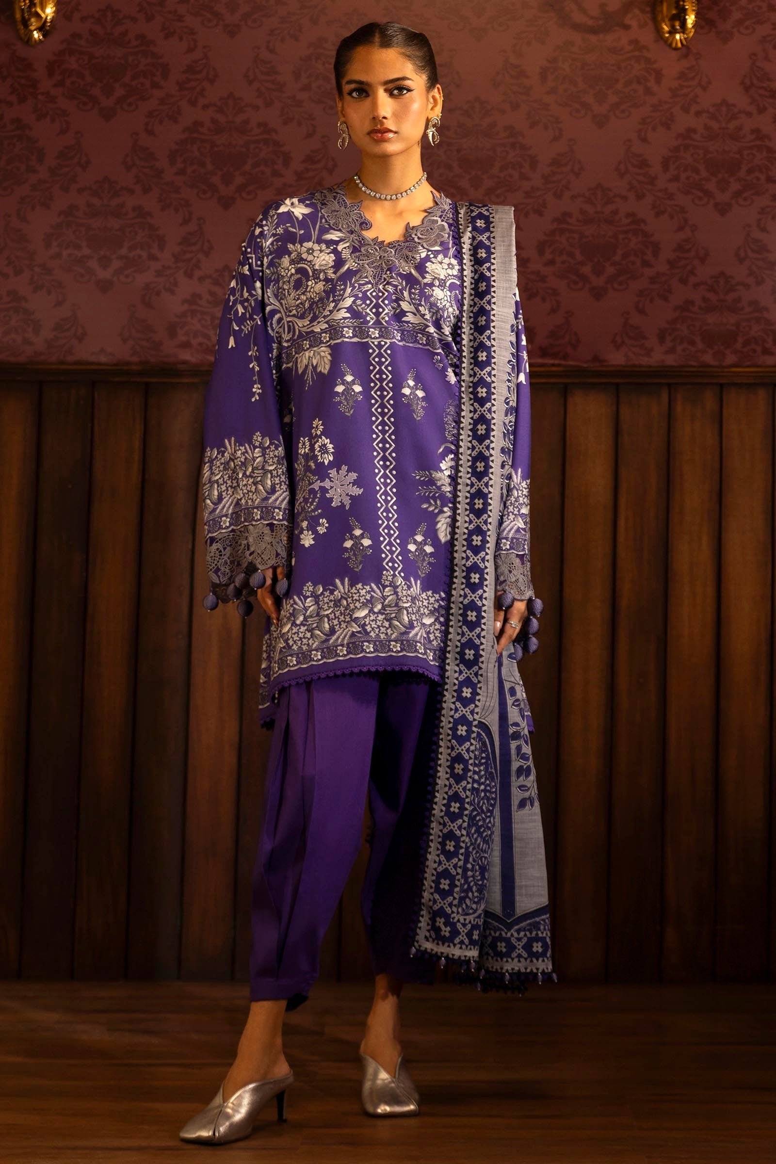 Sana Safinaz | Muzlin Winter 2024 | M243-020A-3CQ - Official Sana Safinaz stockist in UK - Sakeena London