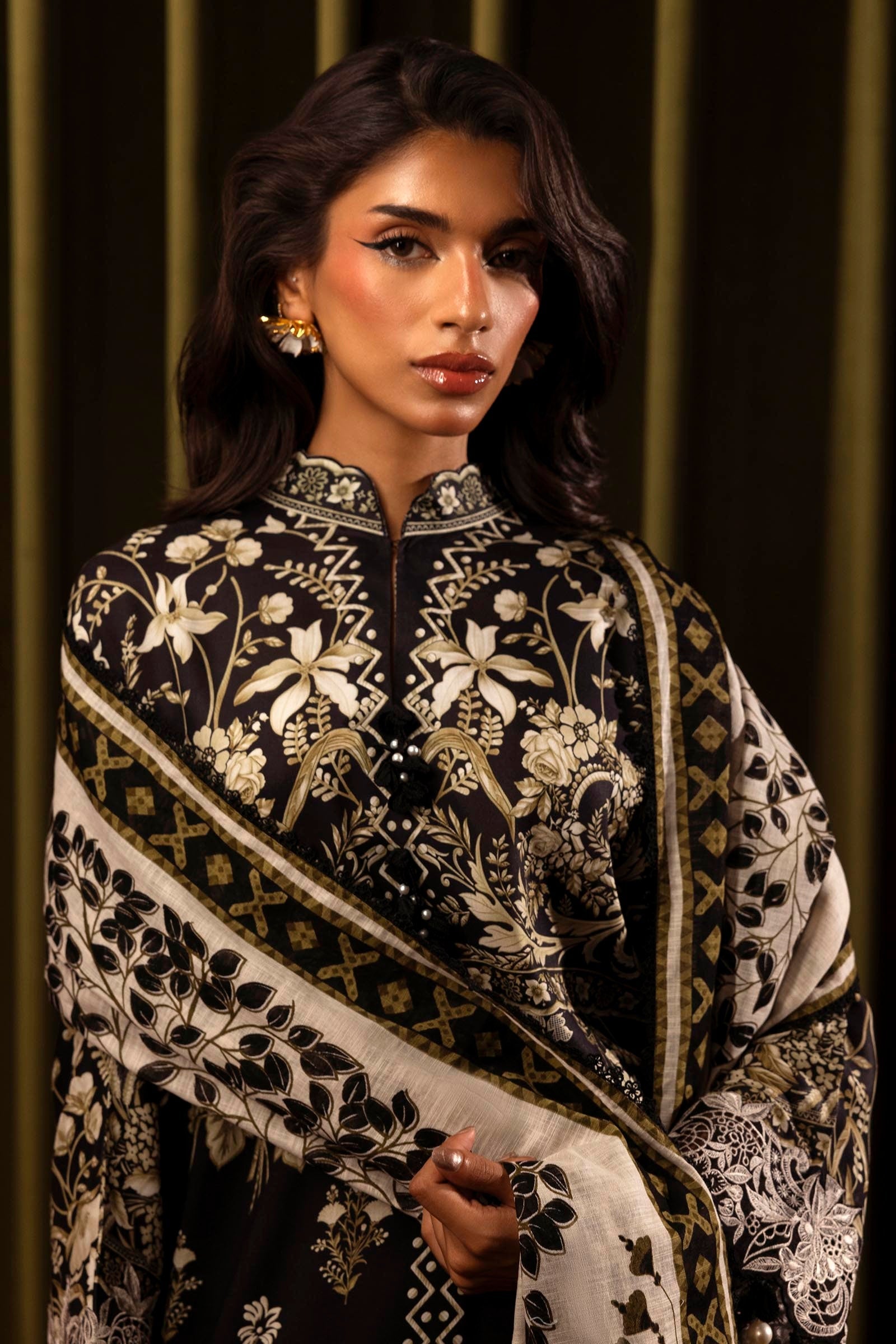 Sana Safinaz | Muzlin Winter 2024 | M243-020B-3CQ - Official Sana Safinaz stockist in UK - Sakeena London