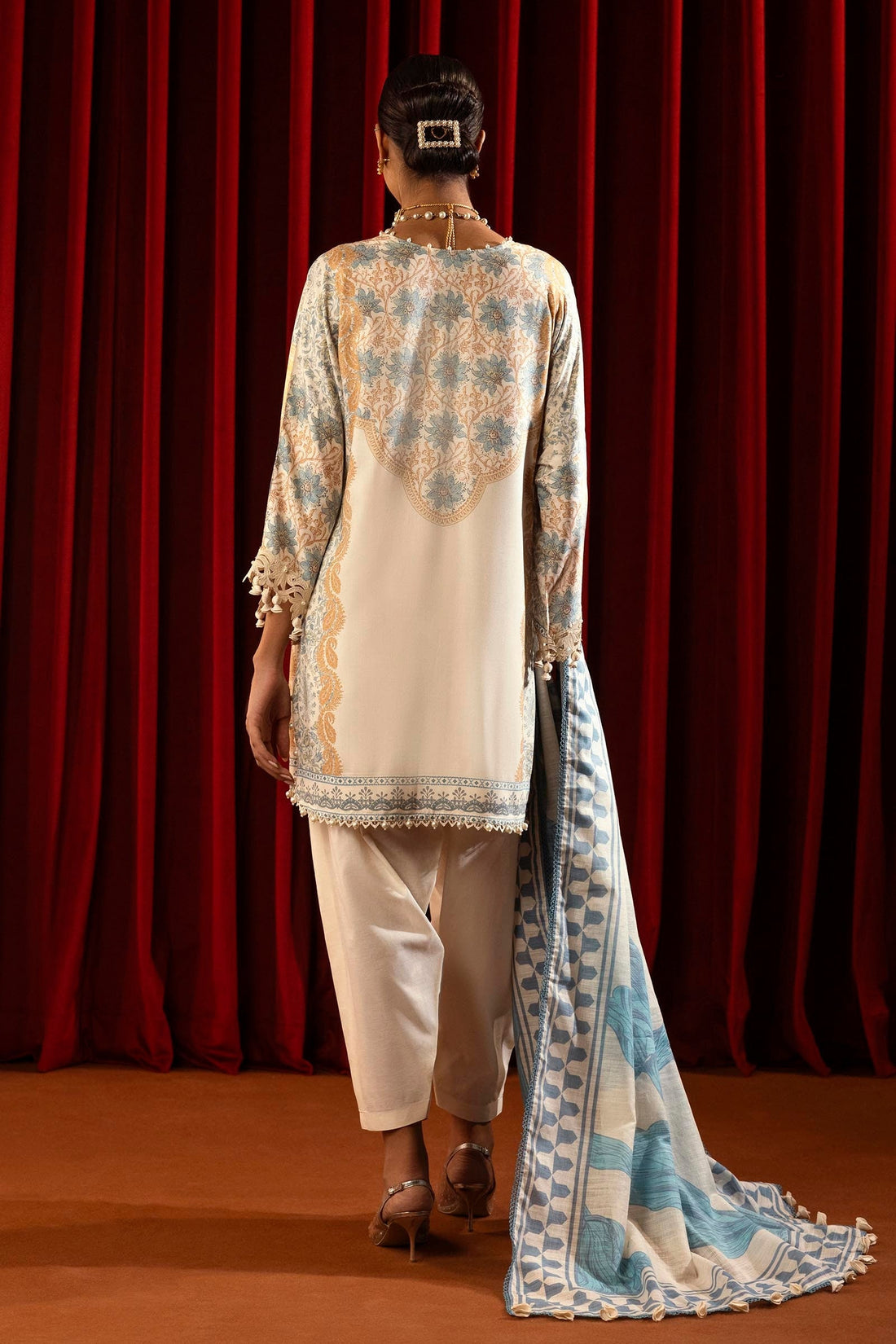 Sana Safinaz | Muzlin Winter 2024 | M243-023A-3CQ - Official Sana Safinaz stockist in UK - Sakeena London