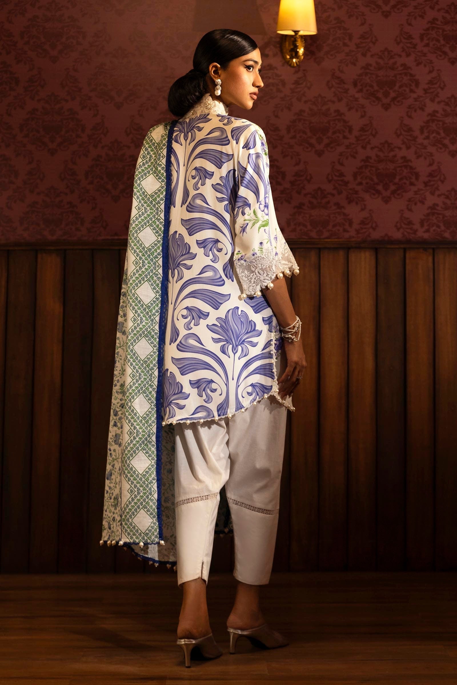 Sana Safinaz | Muzlin Winter 2024 | M243-024B-3CQ - Official Sana Safinaz stockist in UK - Sakeena London