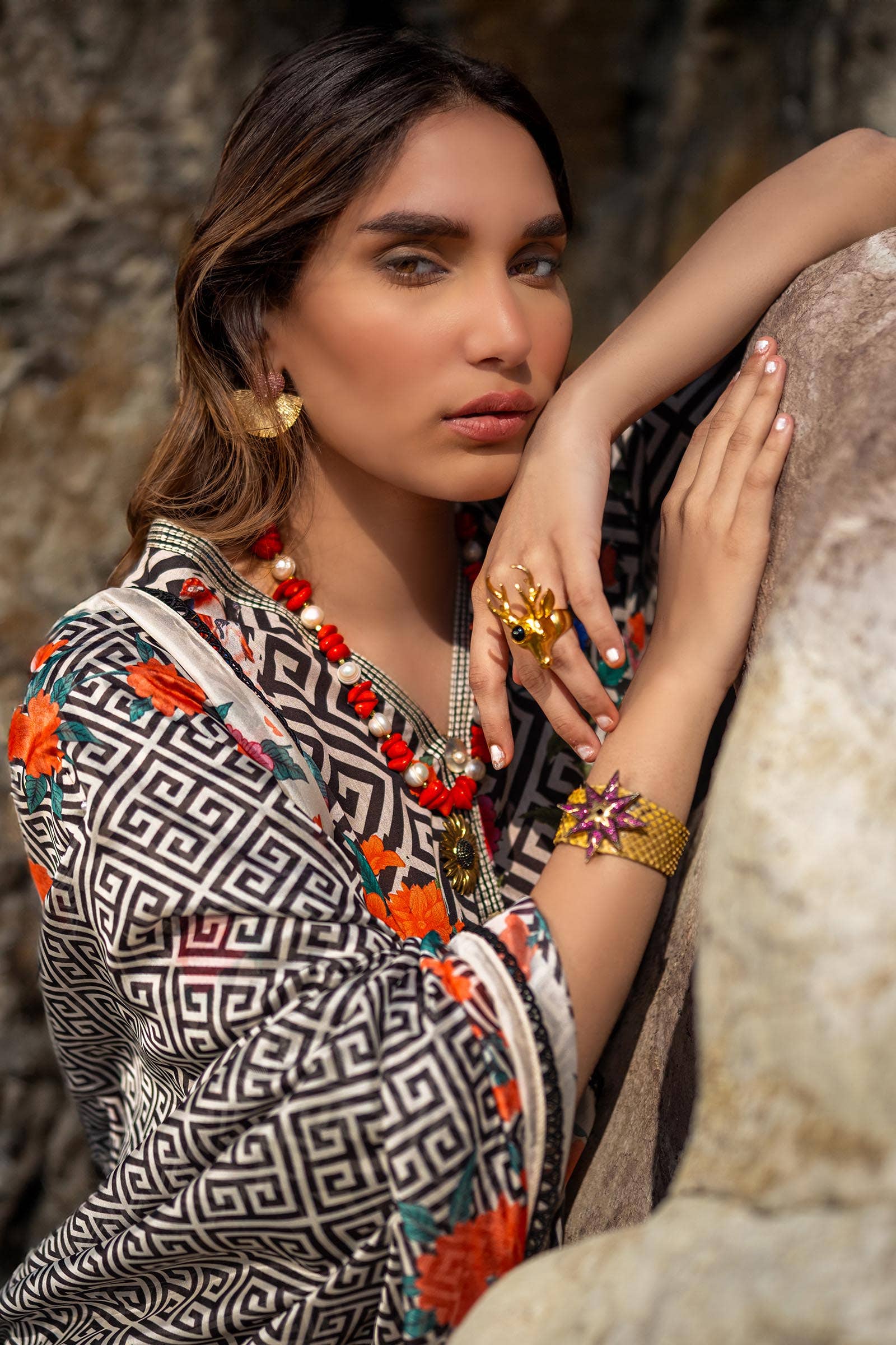 Sana Safinaz | Mahay Spring 24 | H241-013A-2BK - Official Sana Safinaz stockist in UK - Sakeena London