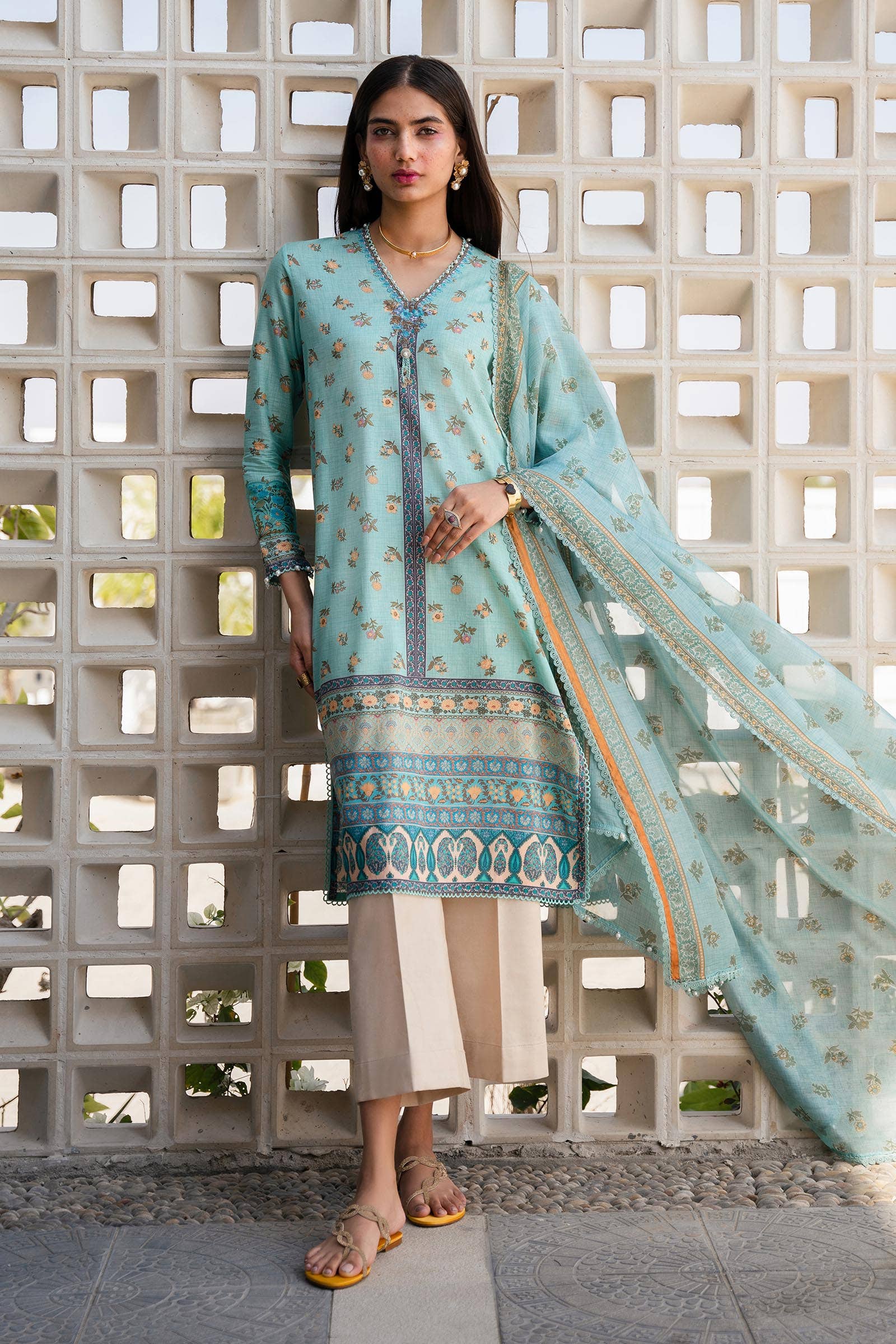 Sana Safinaz | Mahay Spring 24 | H241-017B-2BK - Official Sana Safinaz stockist in UK - Sakeena London