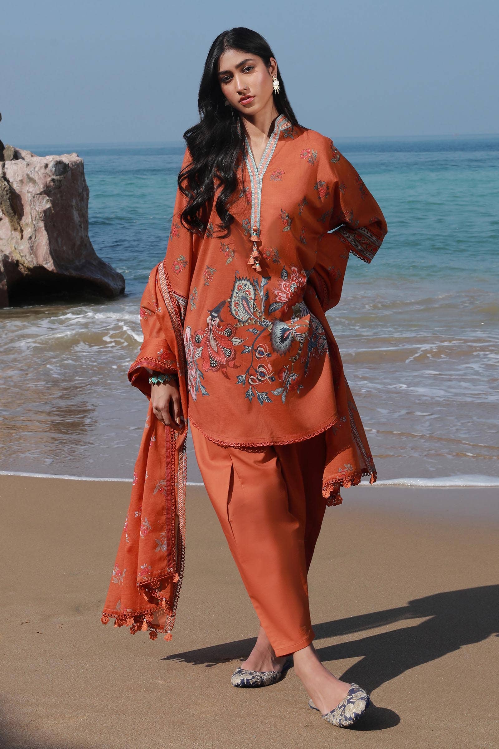 Sana Safinaz | Mahay Spring 24 | H241-020A-3CG - Official Sana Safinaz stockist in UK - Sakeena London