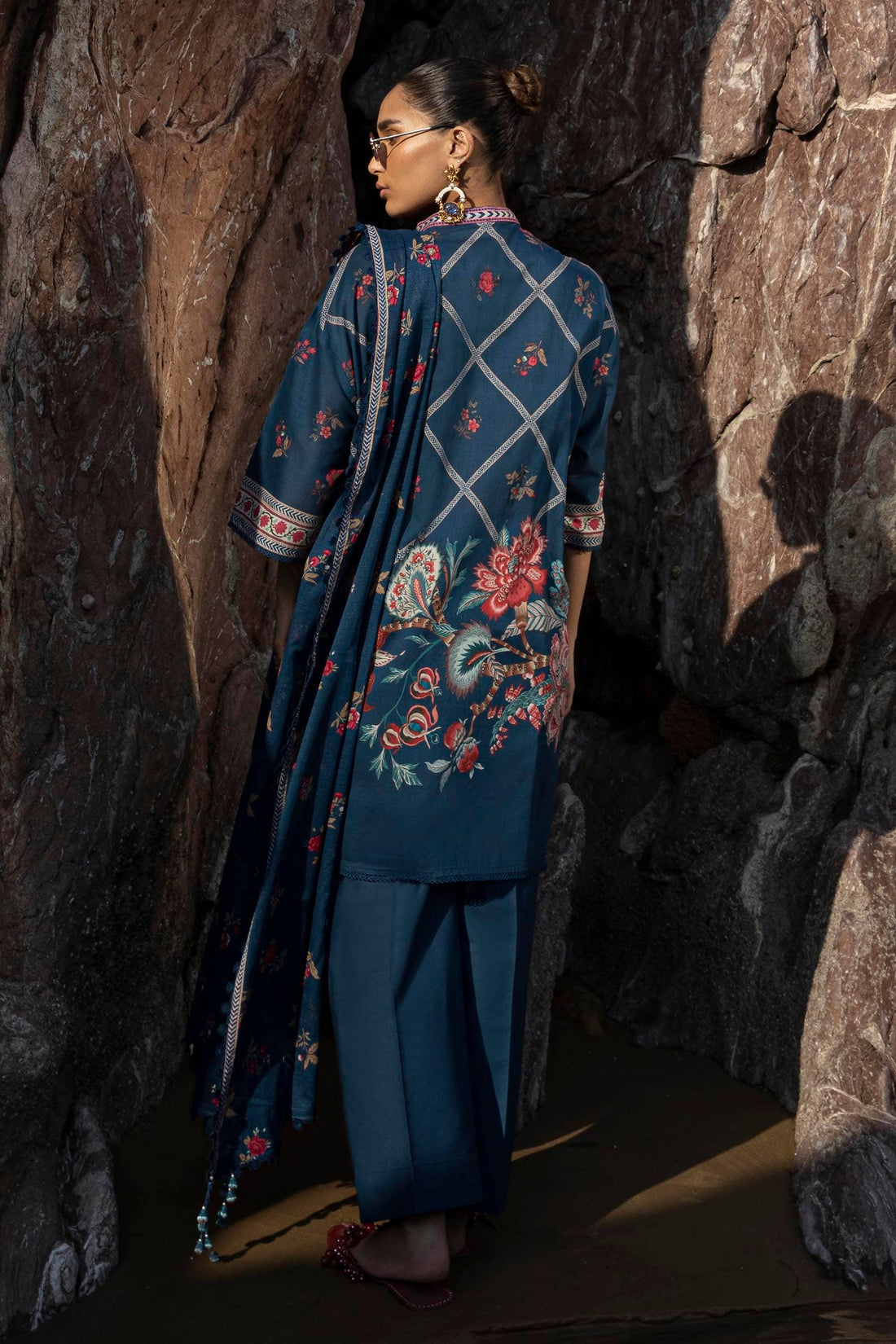 Sana Safinaz | Mahay Spring 24 | H241-020B-3CG - Official Sana Safinaz stockist in UK - Sakeena London