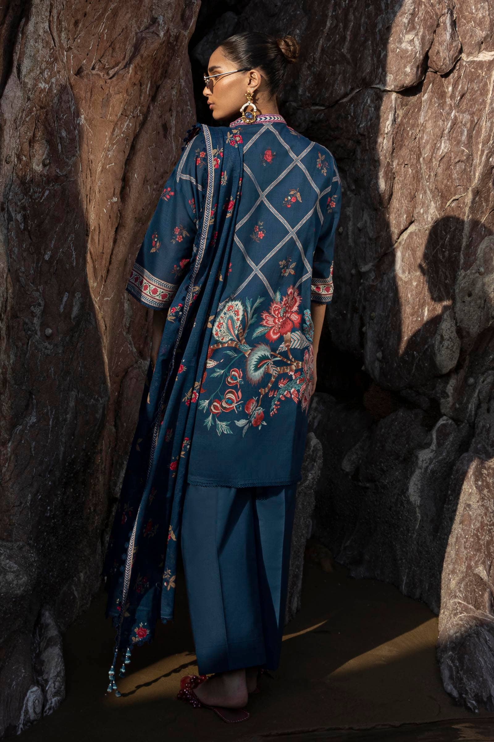 Sana Safinaz | Mahay Spring 24 | H241-020B-3CG - Official Sana Safinaz stockist in UK - Sakeena London